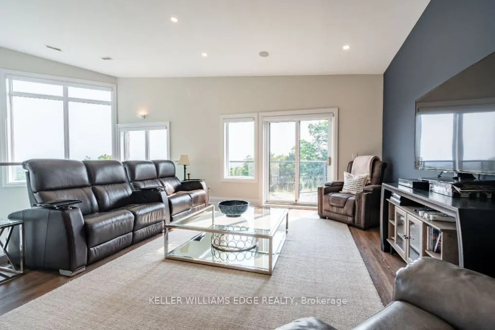 5500 Steeles Avenue W
