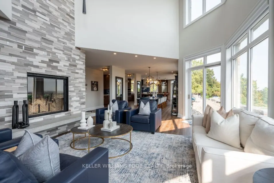 5500 Steeles Avenue W