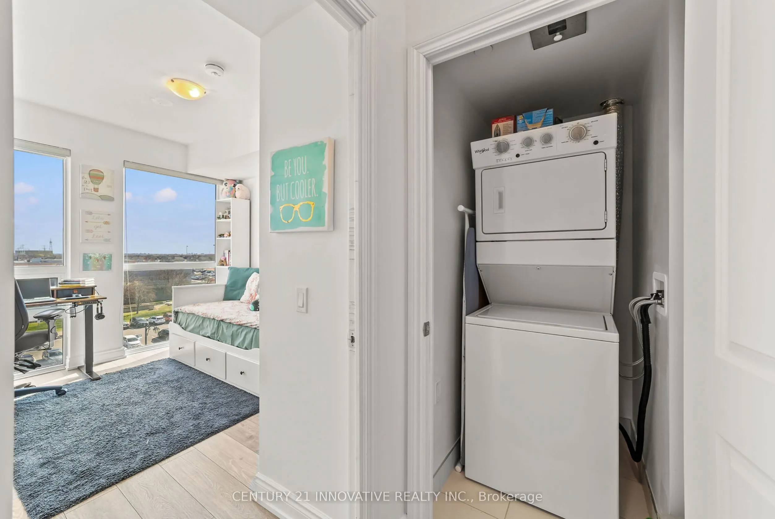 1050 Main St Street E, #520