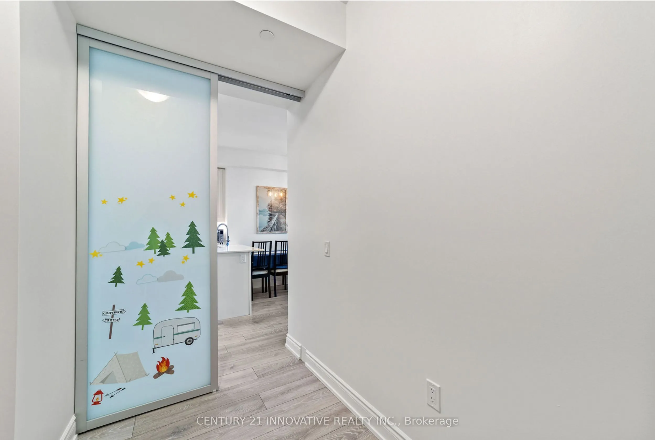 1050 Main St Street E, #520