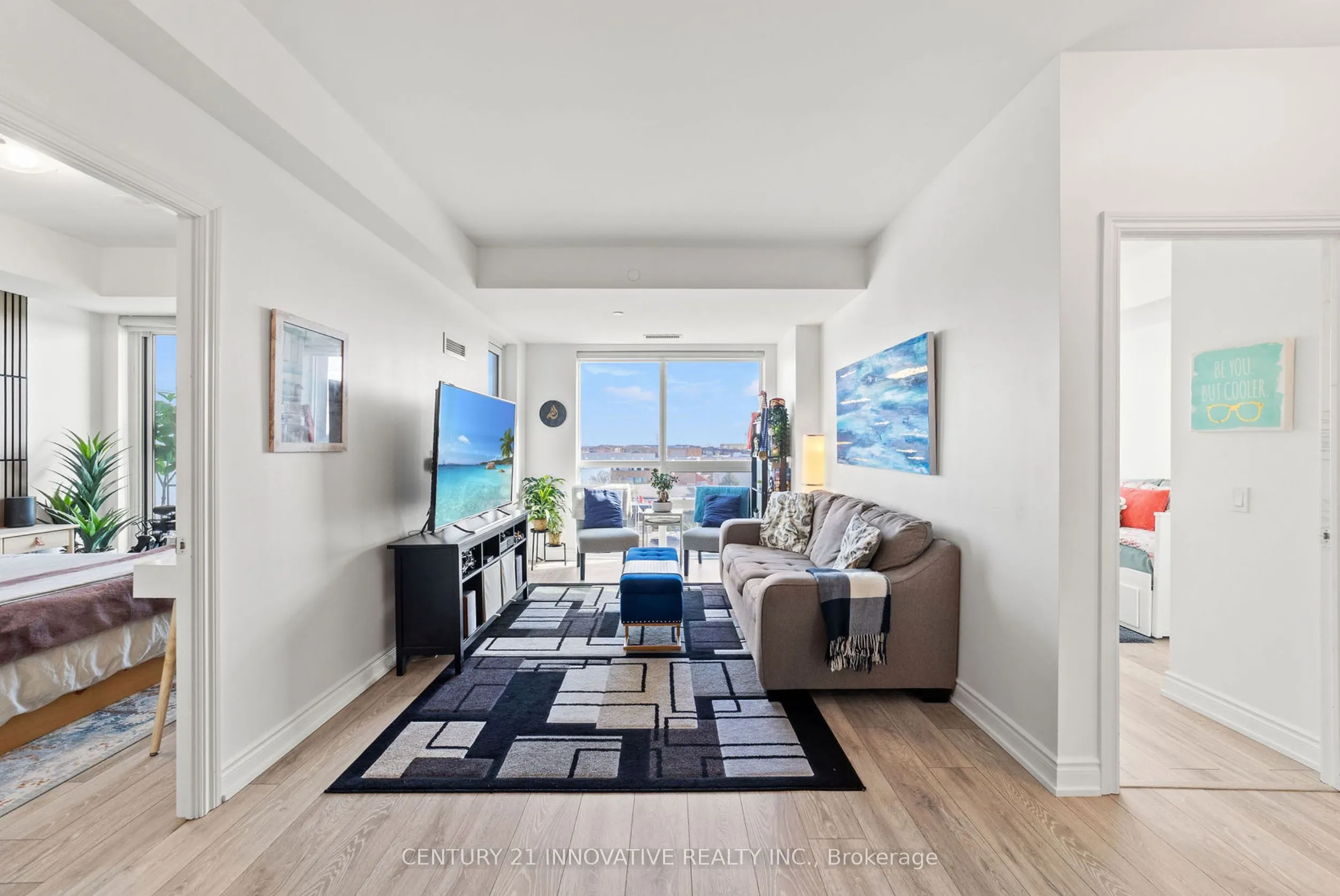 1050 Main St Street E, #520