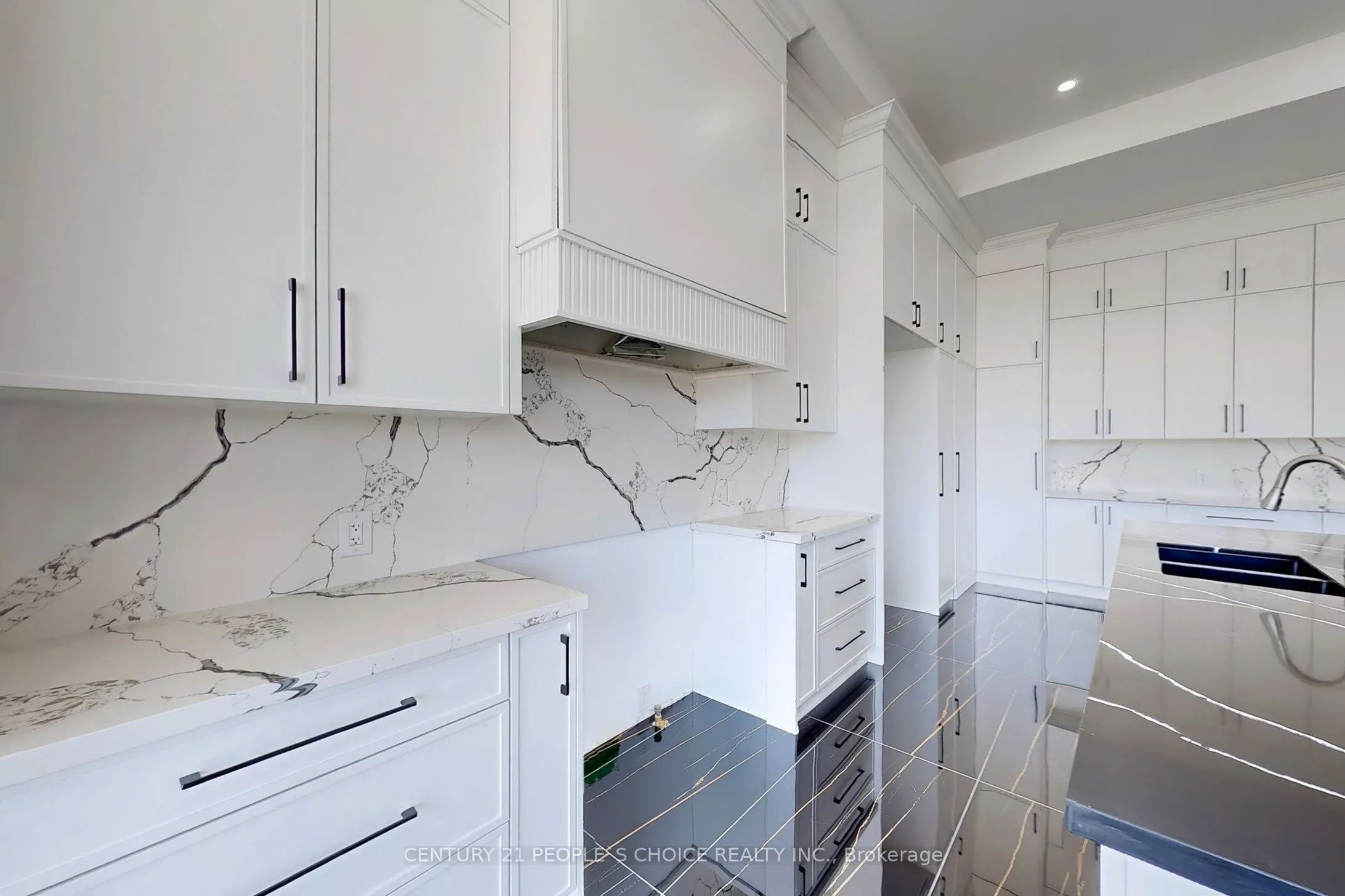 14 Sugarbush Court