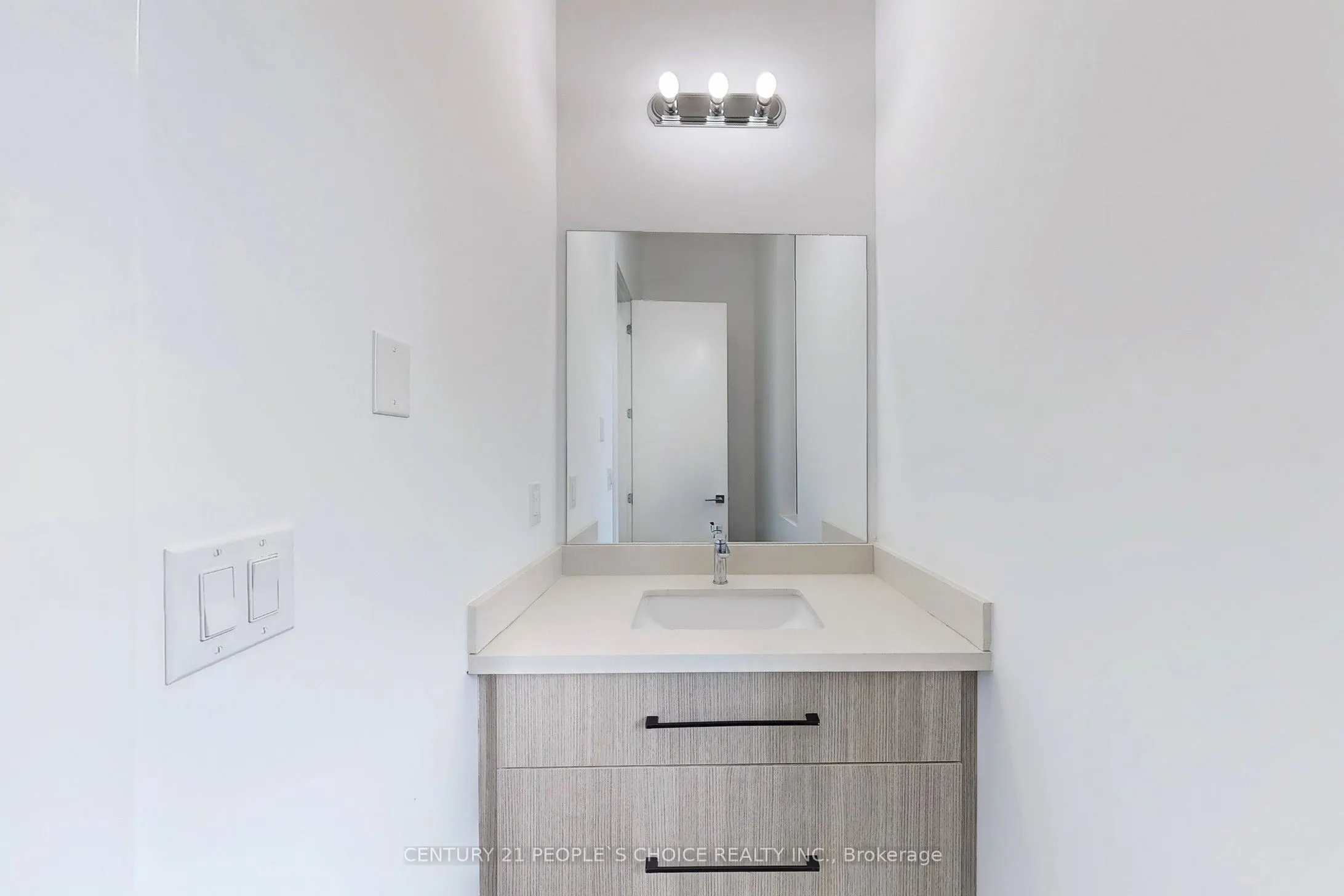 14 Sugarbush Court