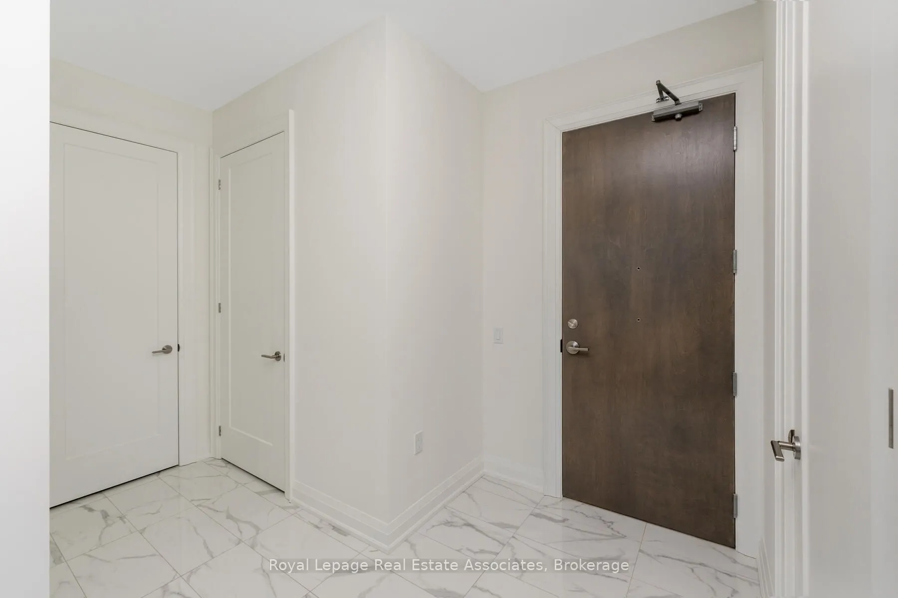 42 Mill Street, #303