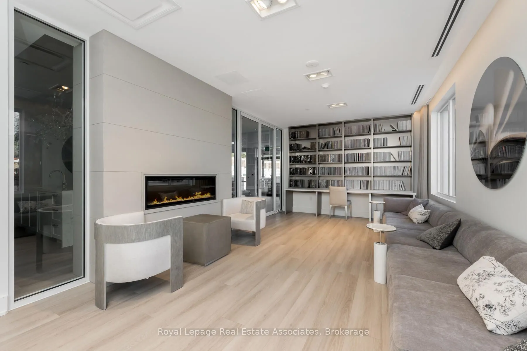 42 Mill Street, #303