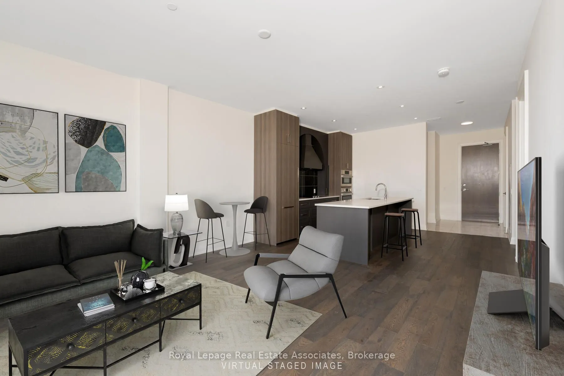 42 Mill Street, #303