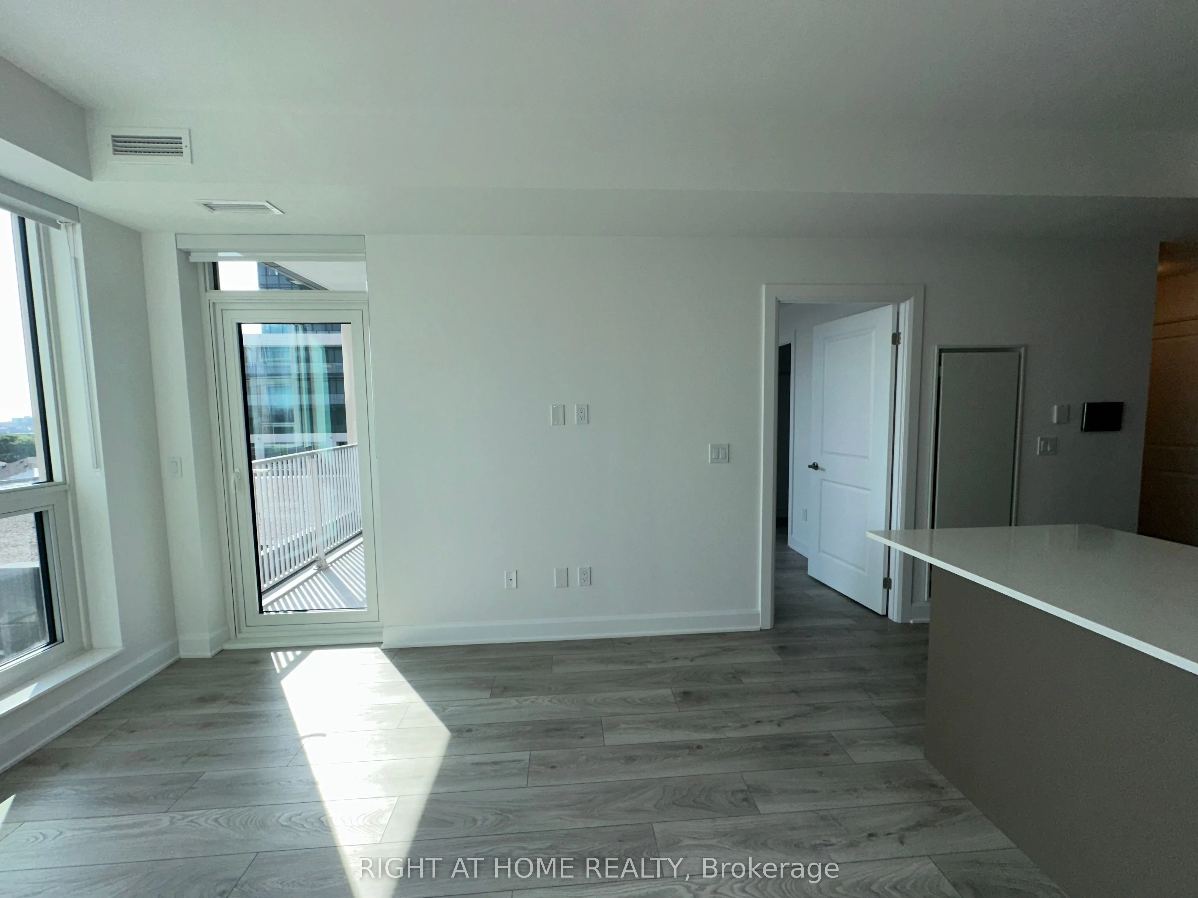 3240 William Coltson Ave Avenue, #603