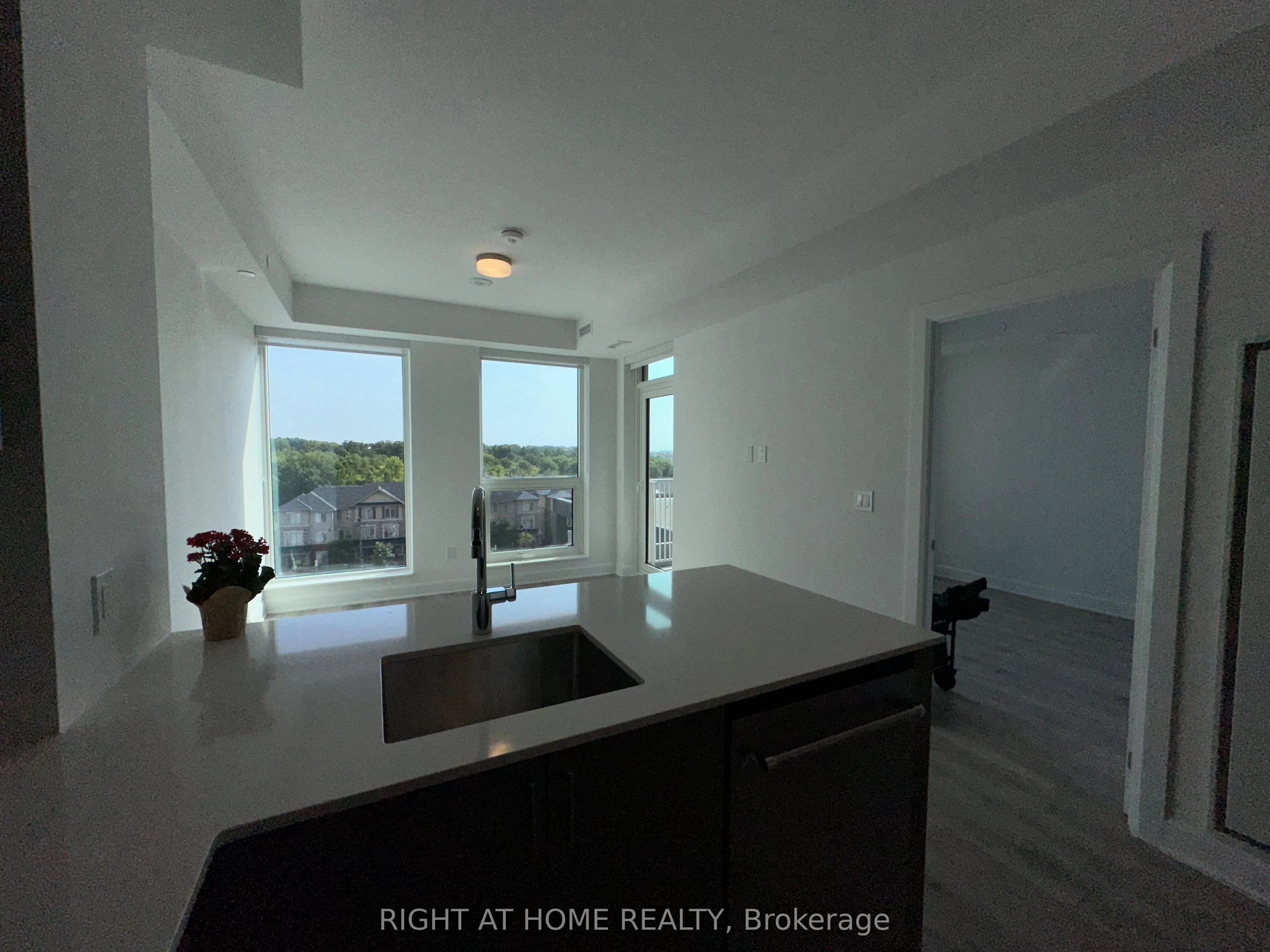 3240 William Coltson Ave Avenue, #603