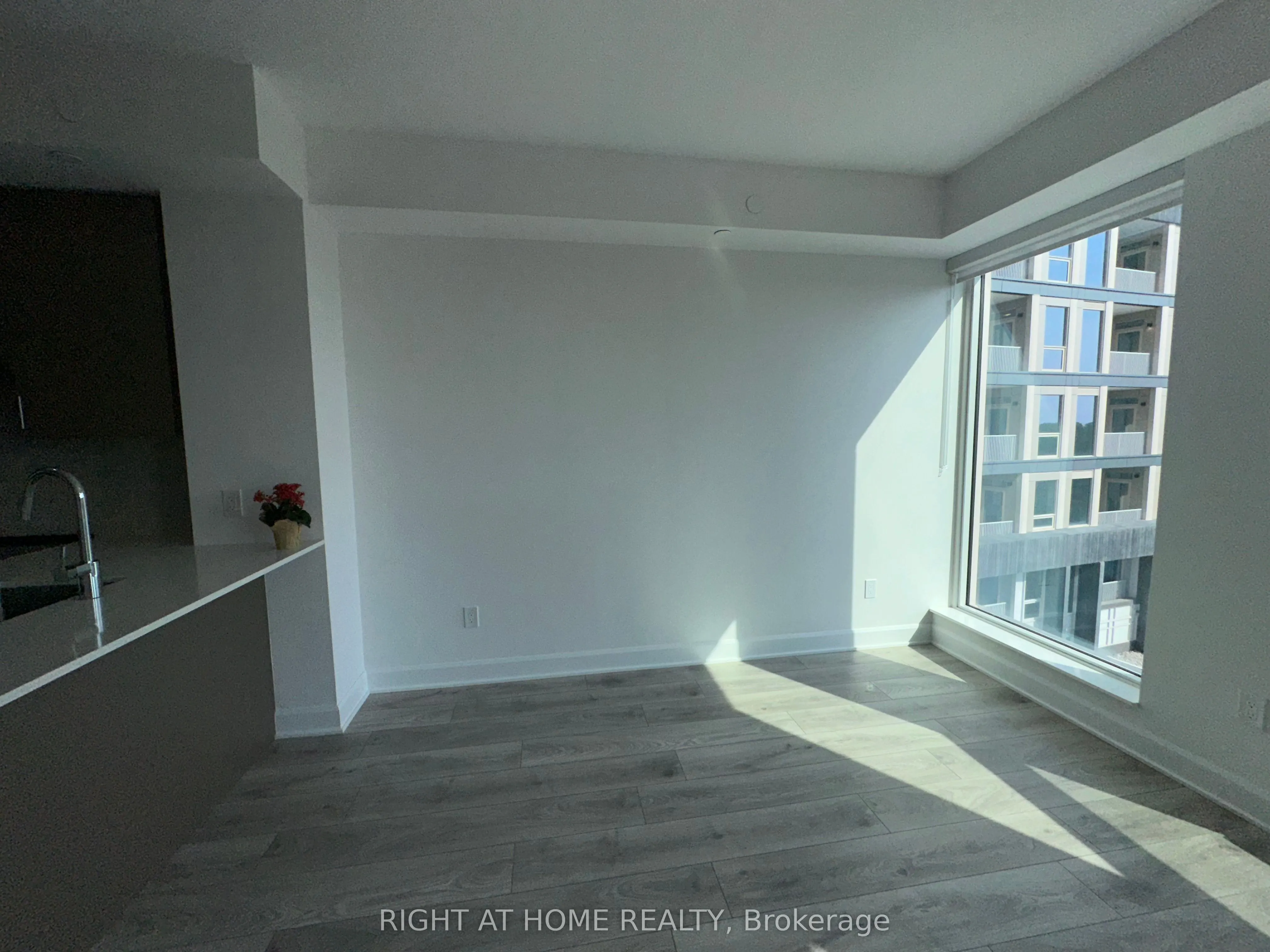 3240 William Coltson Ave Avenue, #603