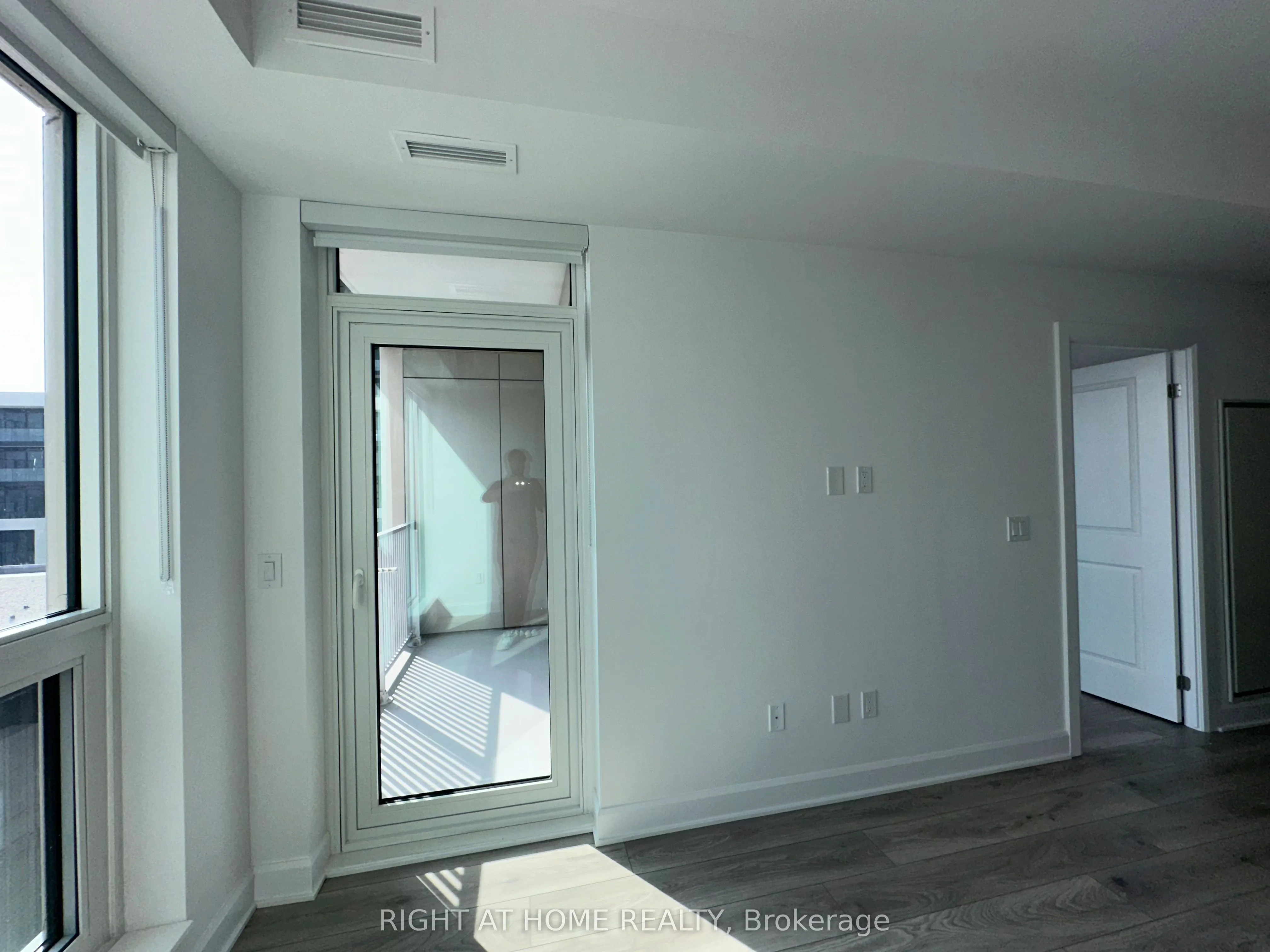 3240 William Coltson Ave Avenue, #603