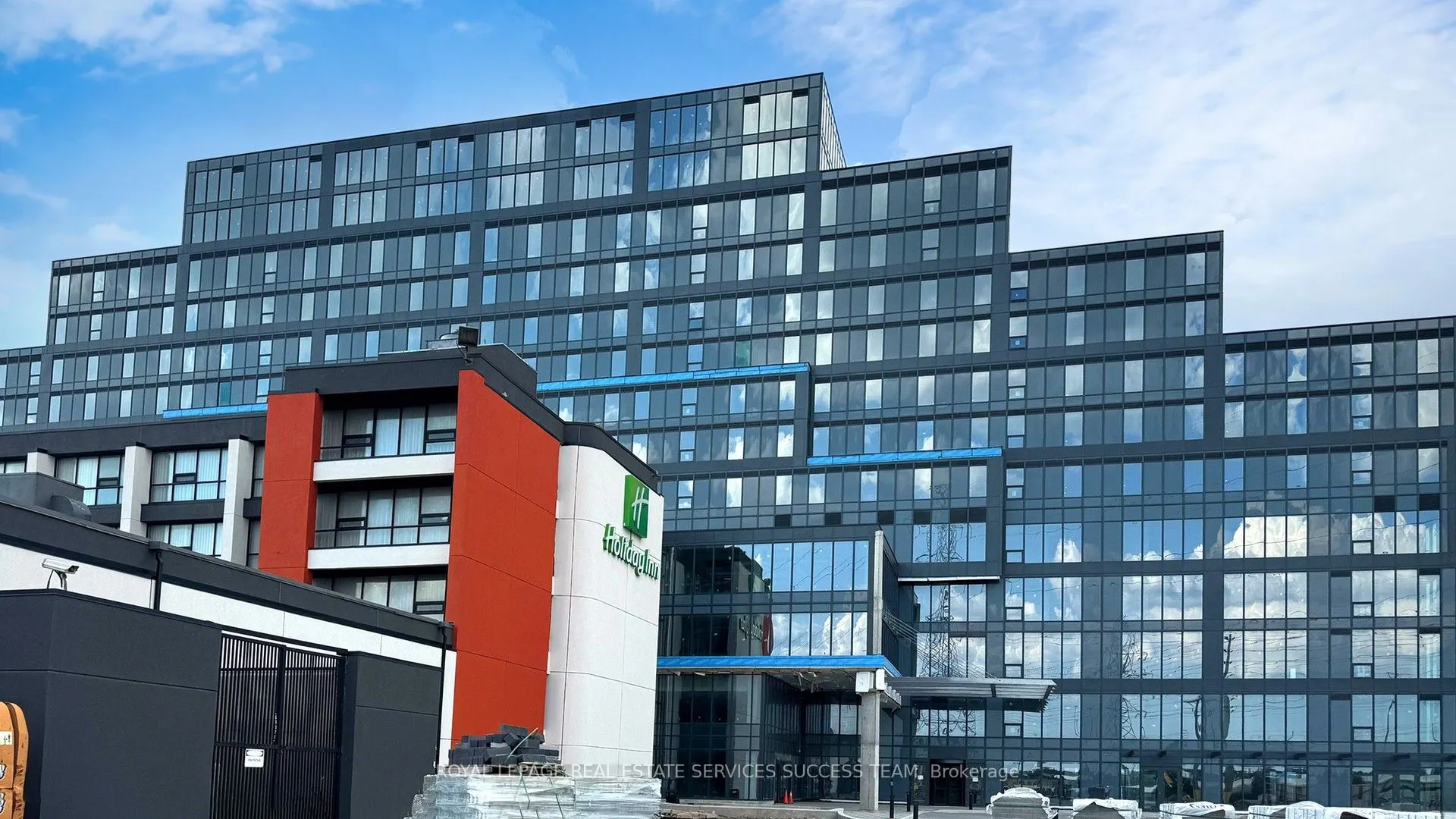 600 Dixon Road, #301