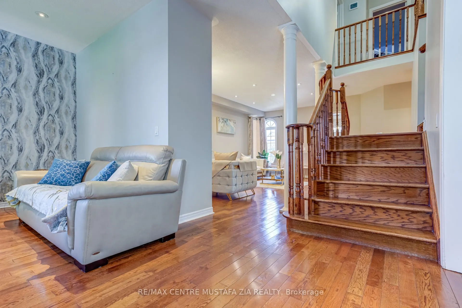 3439 Artesian Drive, #UPPER