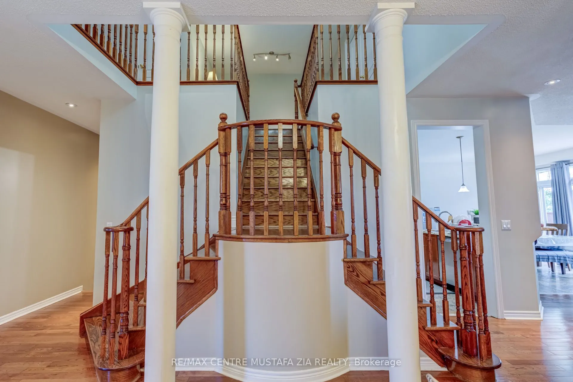 3439 Artesian Drive, #UPPER