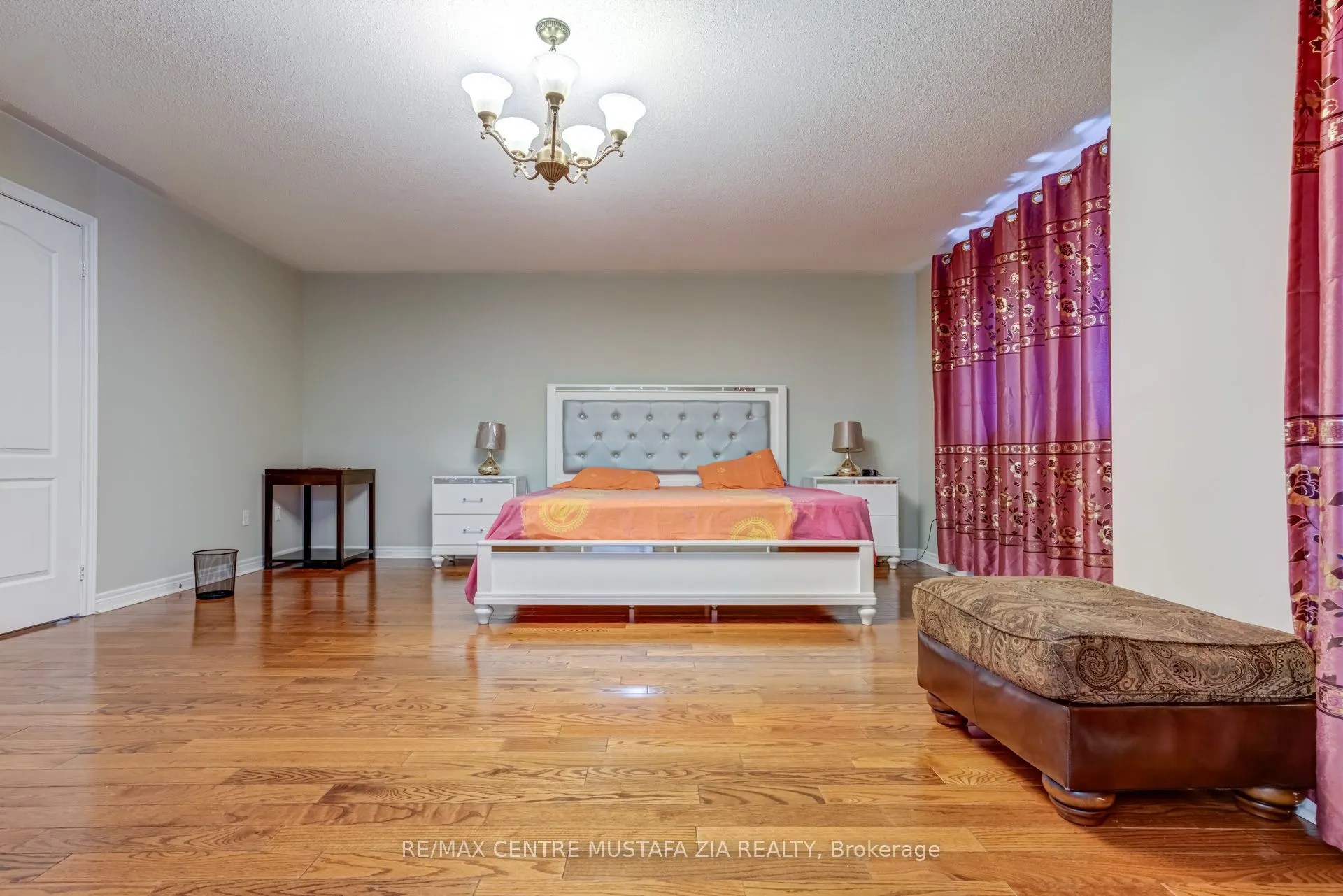 3439 Artesian Drive, #UPPER