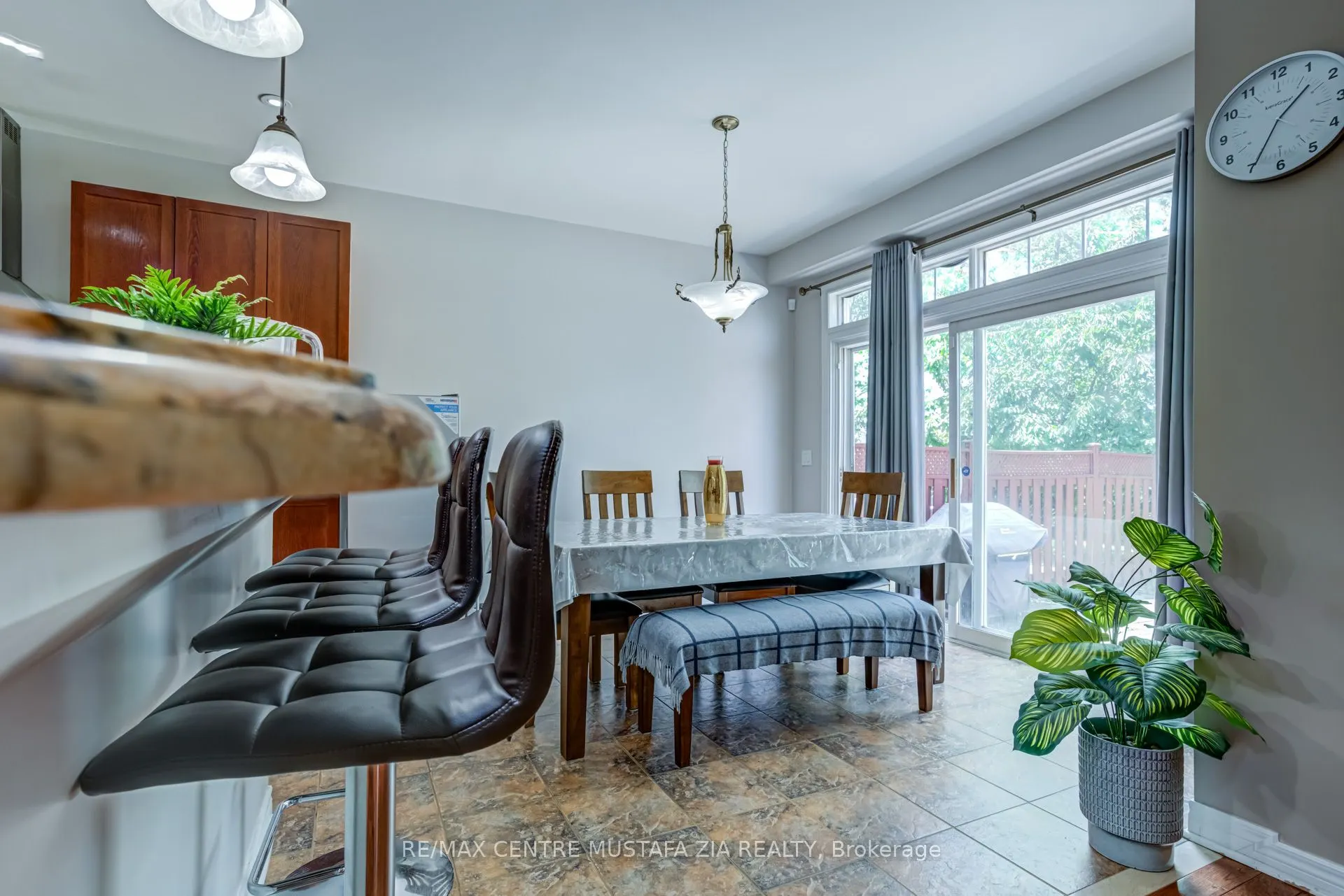 3439 Artesian Drive, #UPPER