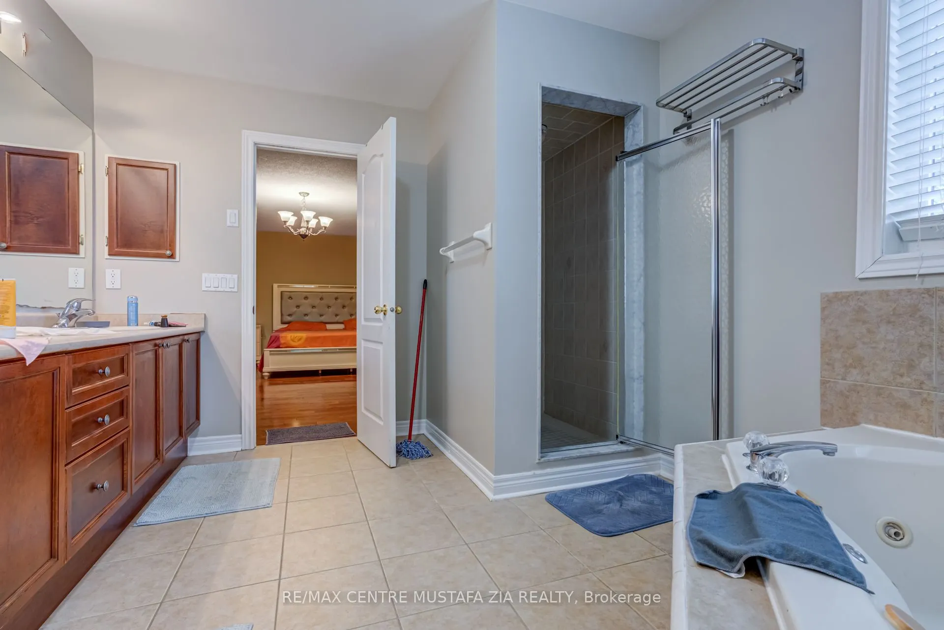 3439 Artesian Drive, #UPPER