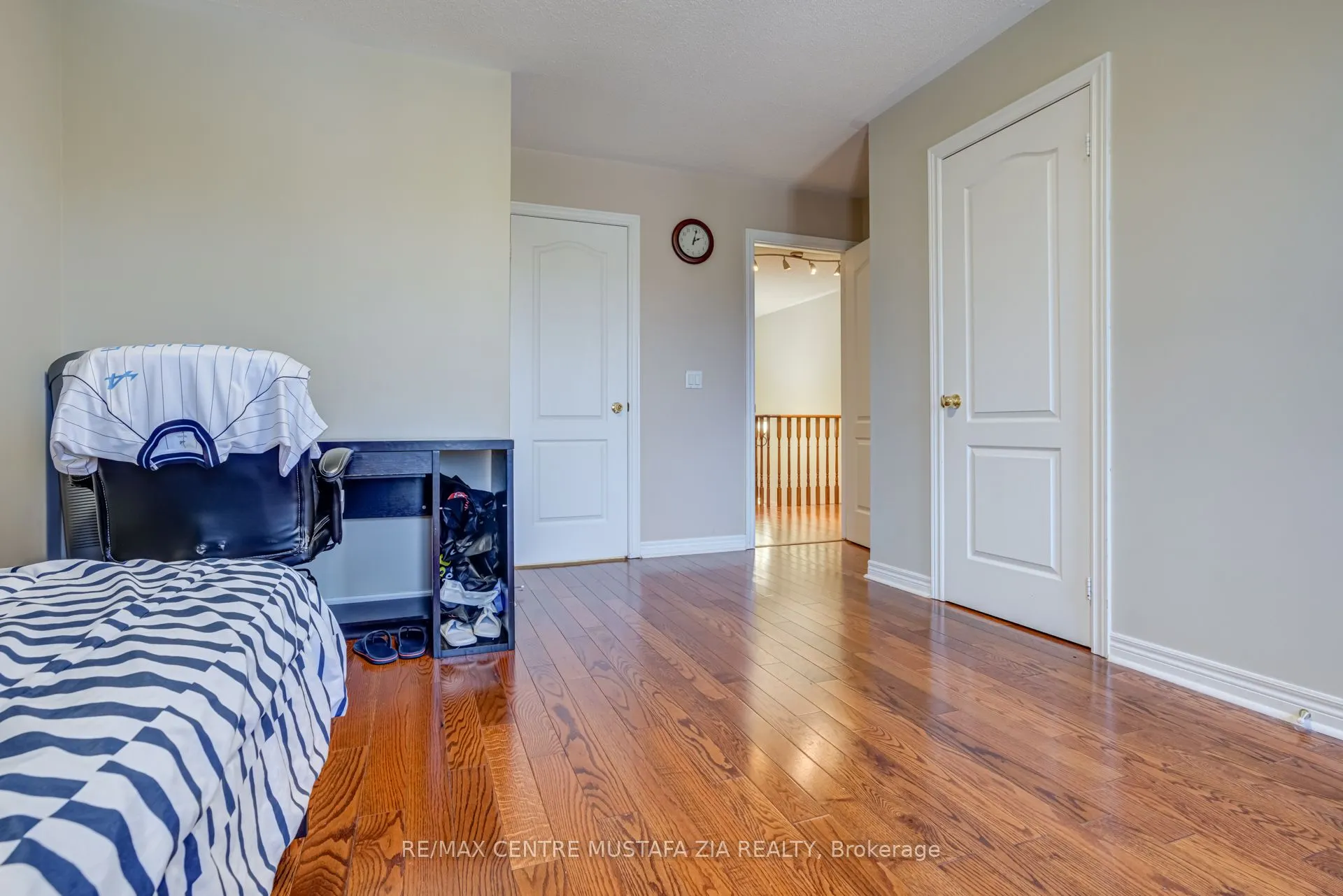 3439 Artesian Drive, #UPPER