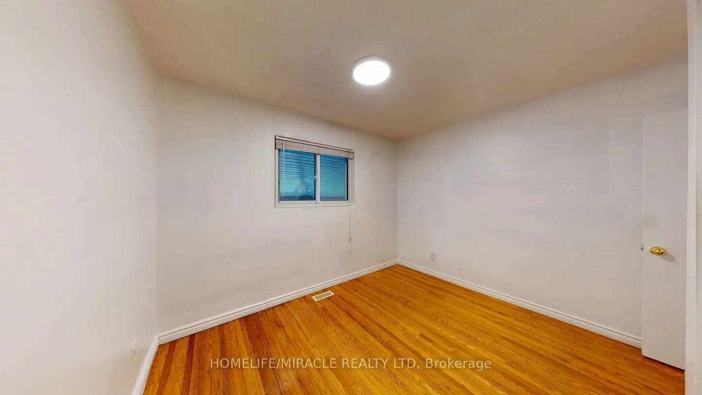 3456 Queenston Drive, #Main