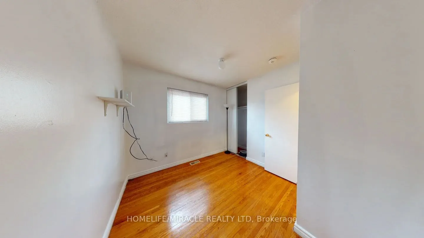 3456 Queenston Drive, #Main