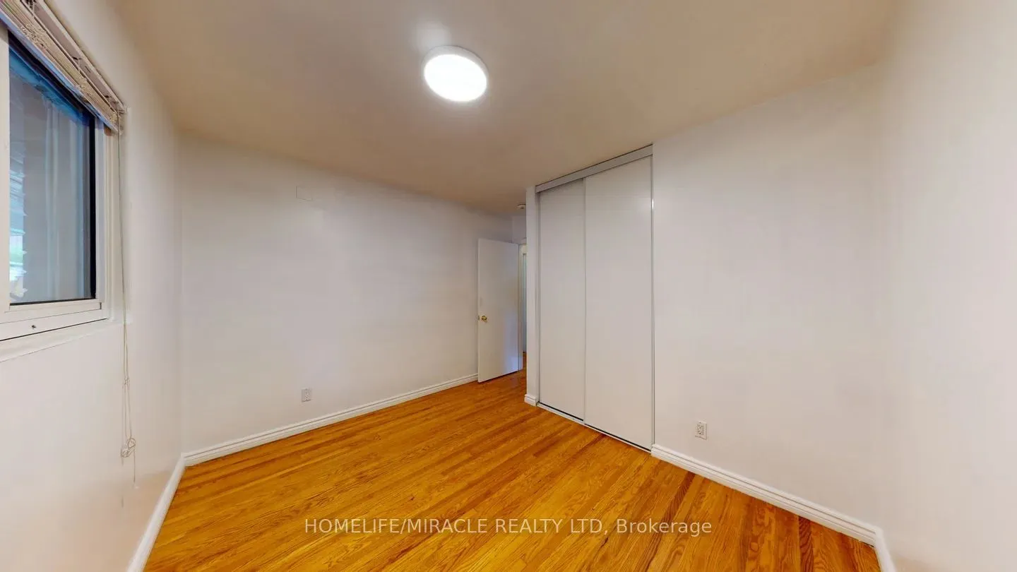 3456 Queenston Drive, #Main