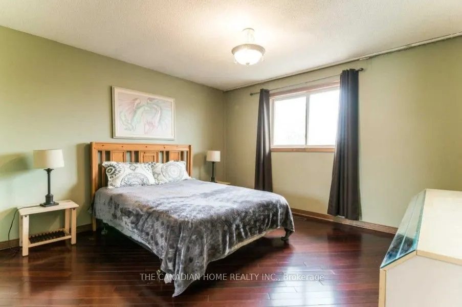 4251 Greybrook Crescent
