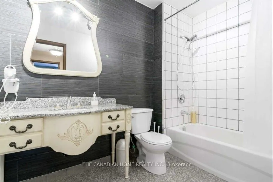 4251 Greybrook Crescent
