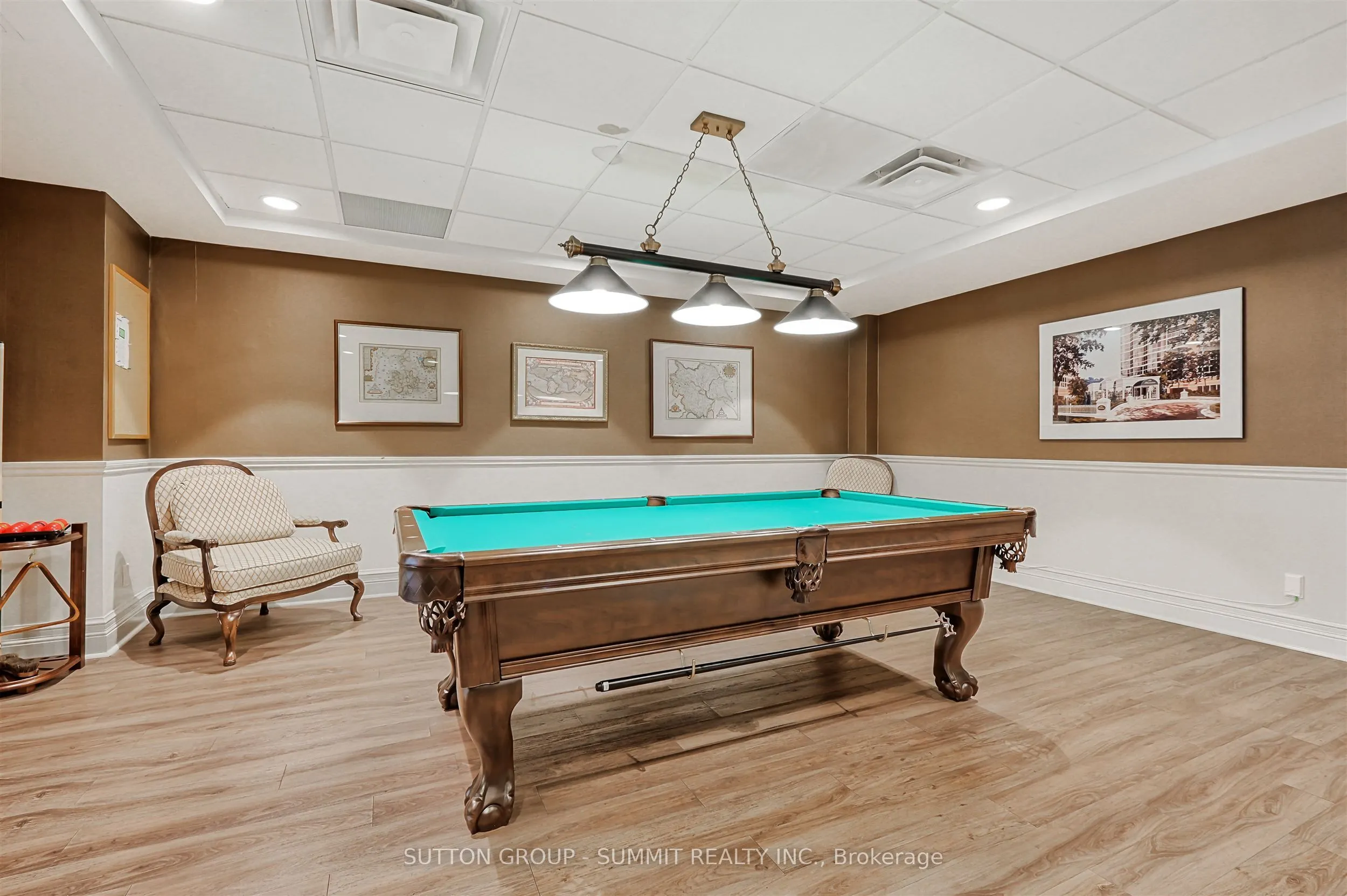 55 Kingsbridge Garden Circle, #209