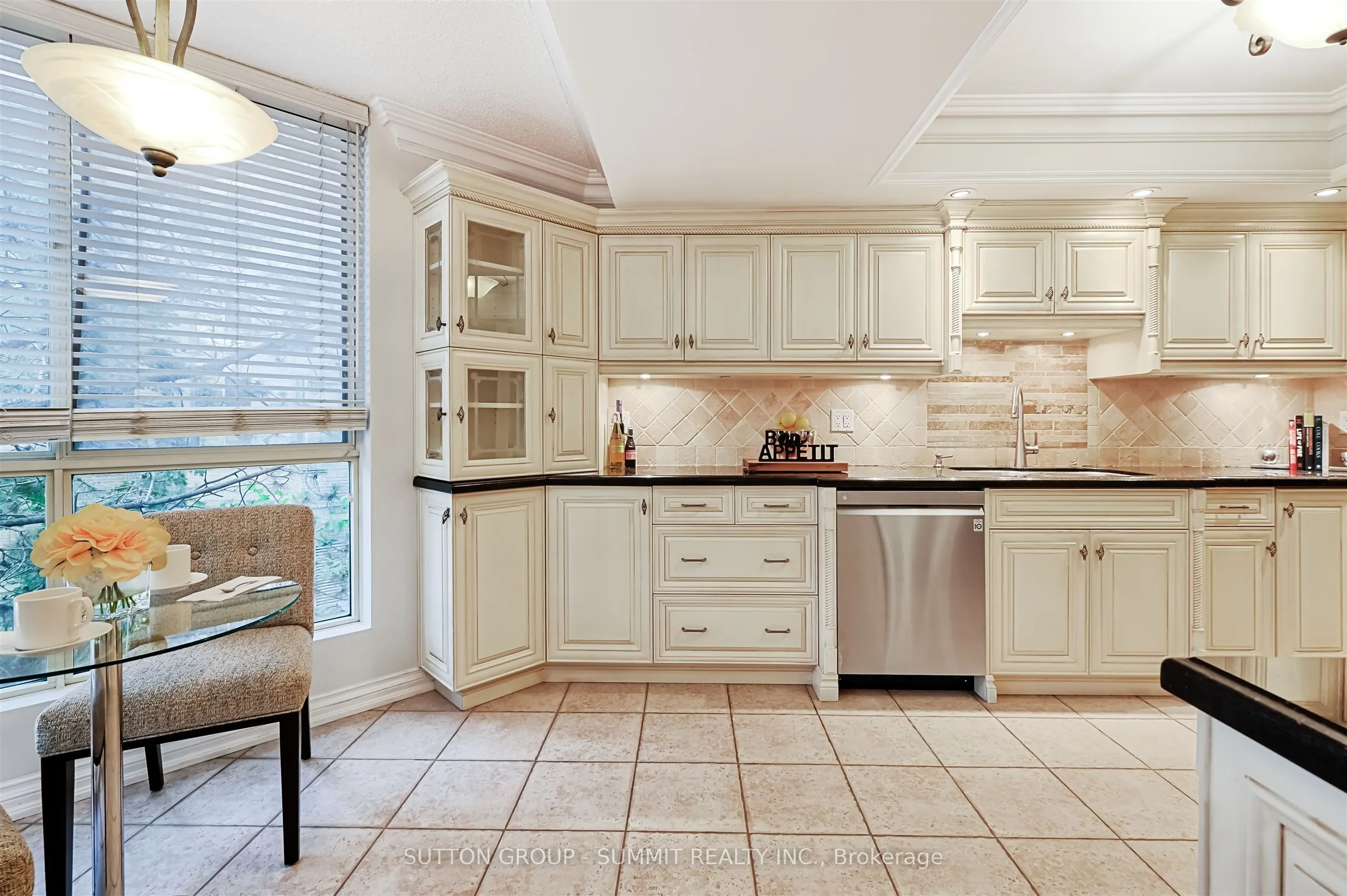 55 Kingsbridge Garden Circle, #209