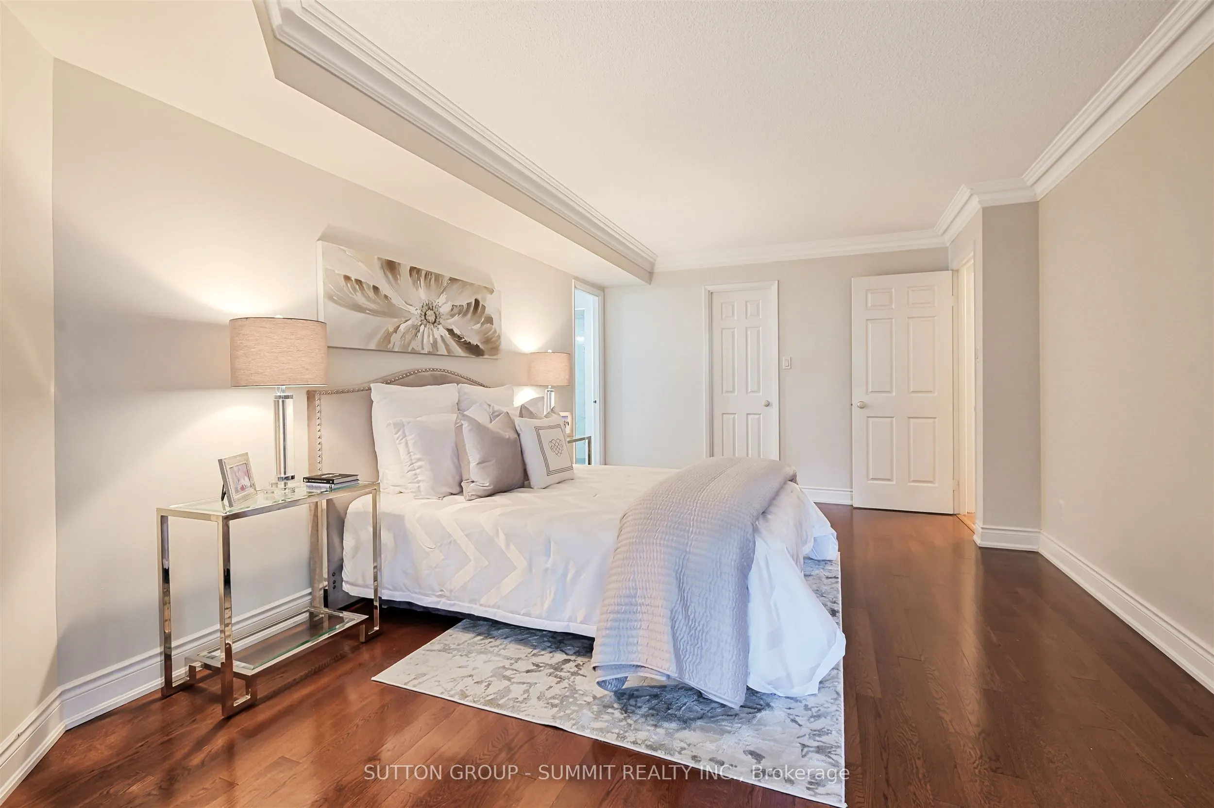 55 Kingsbridge Garden Circle, #209