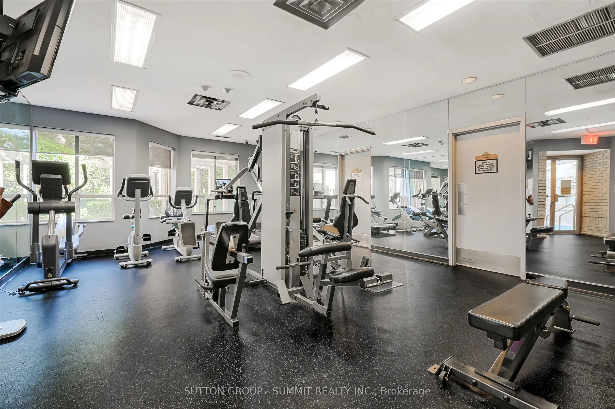 55 Kingsbridge Garden Circle, #209