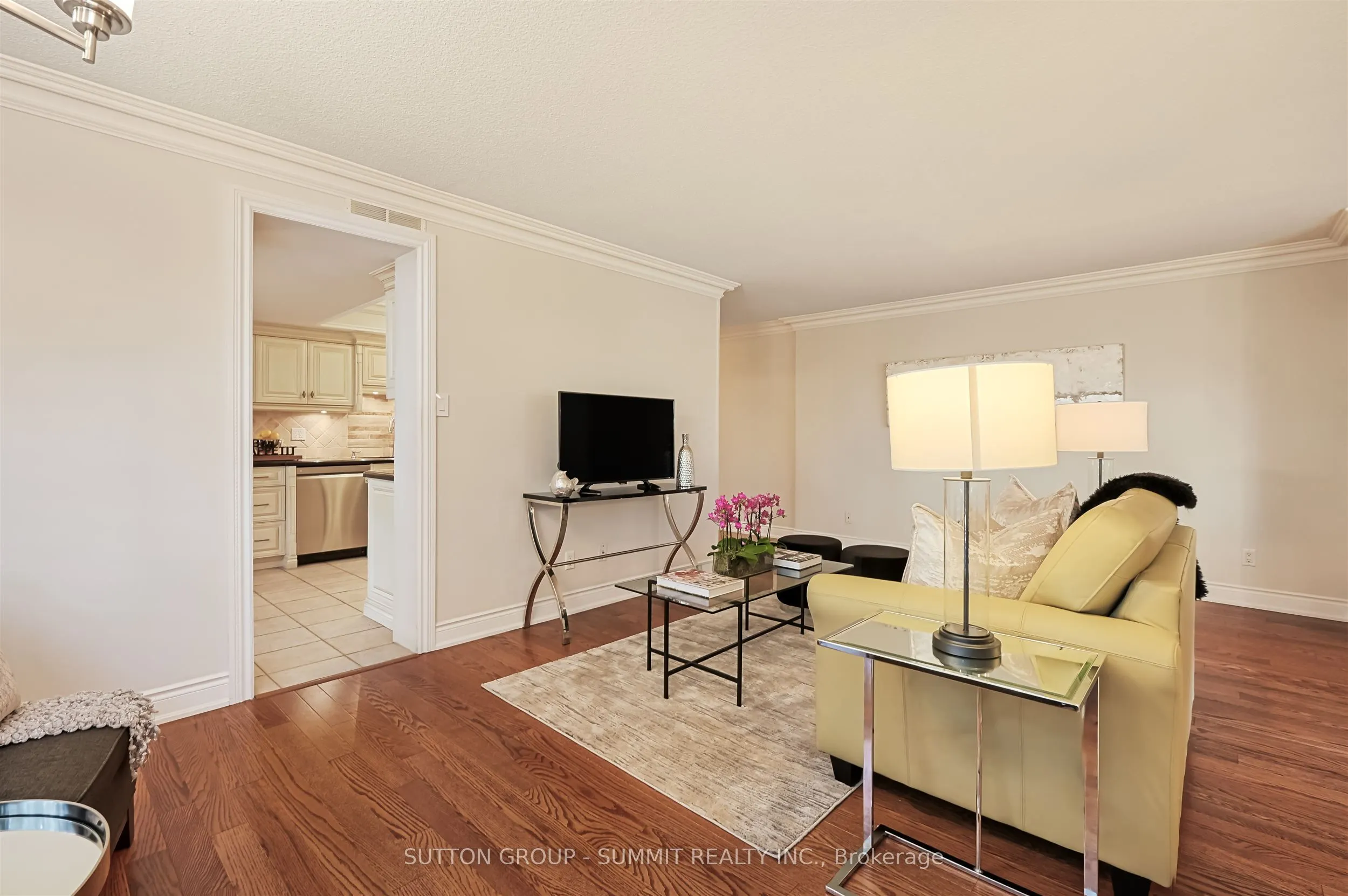 55 Kingsbridge Garden Circle, #209