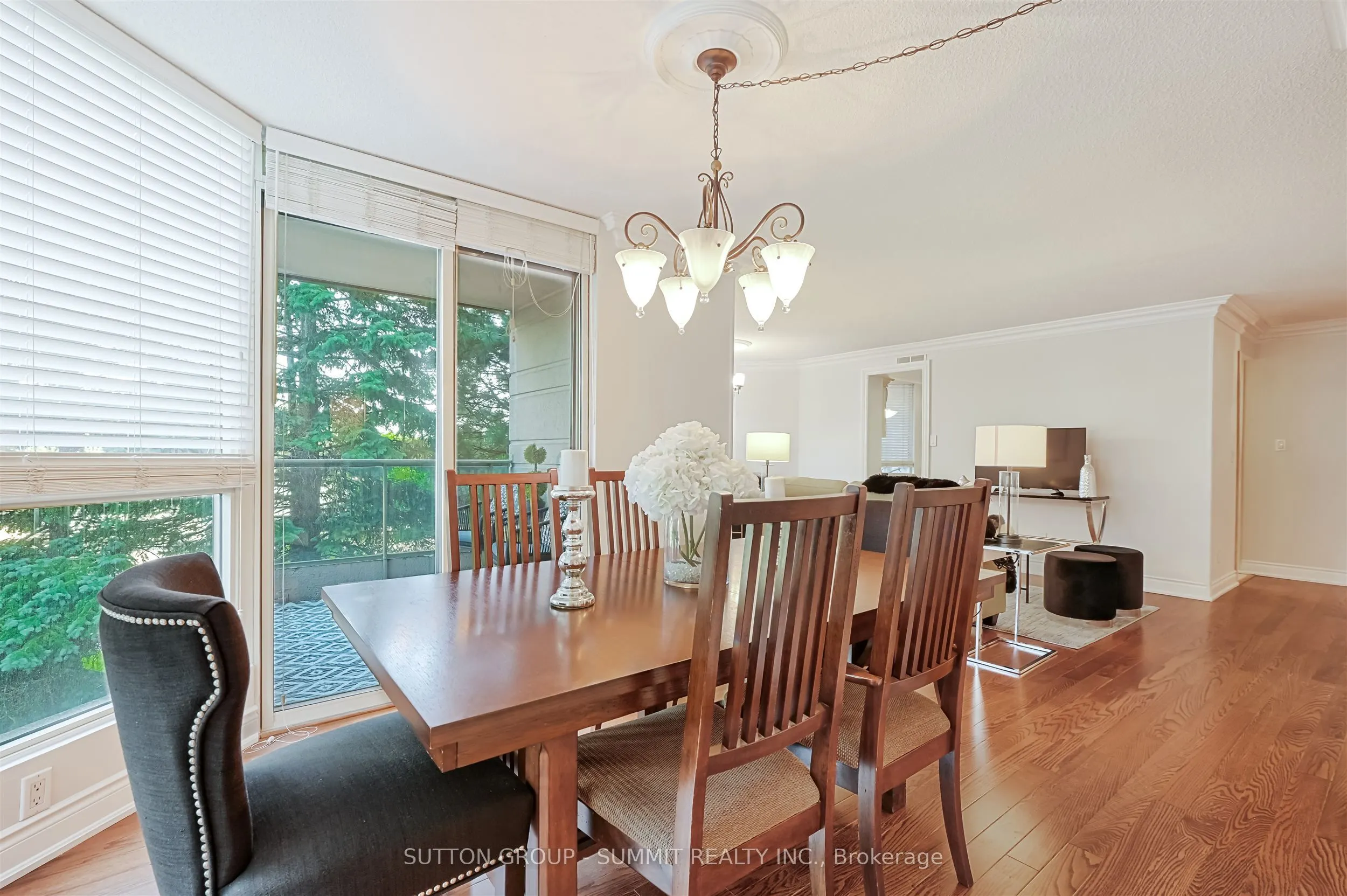 55 Kingsbridge Garden Circle, #209