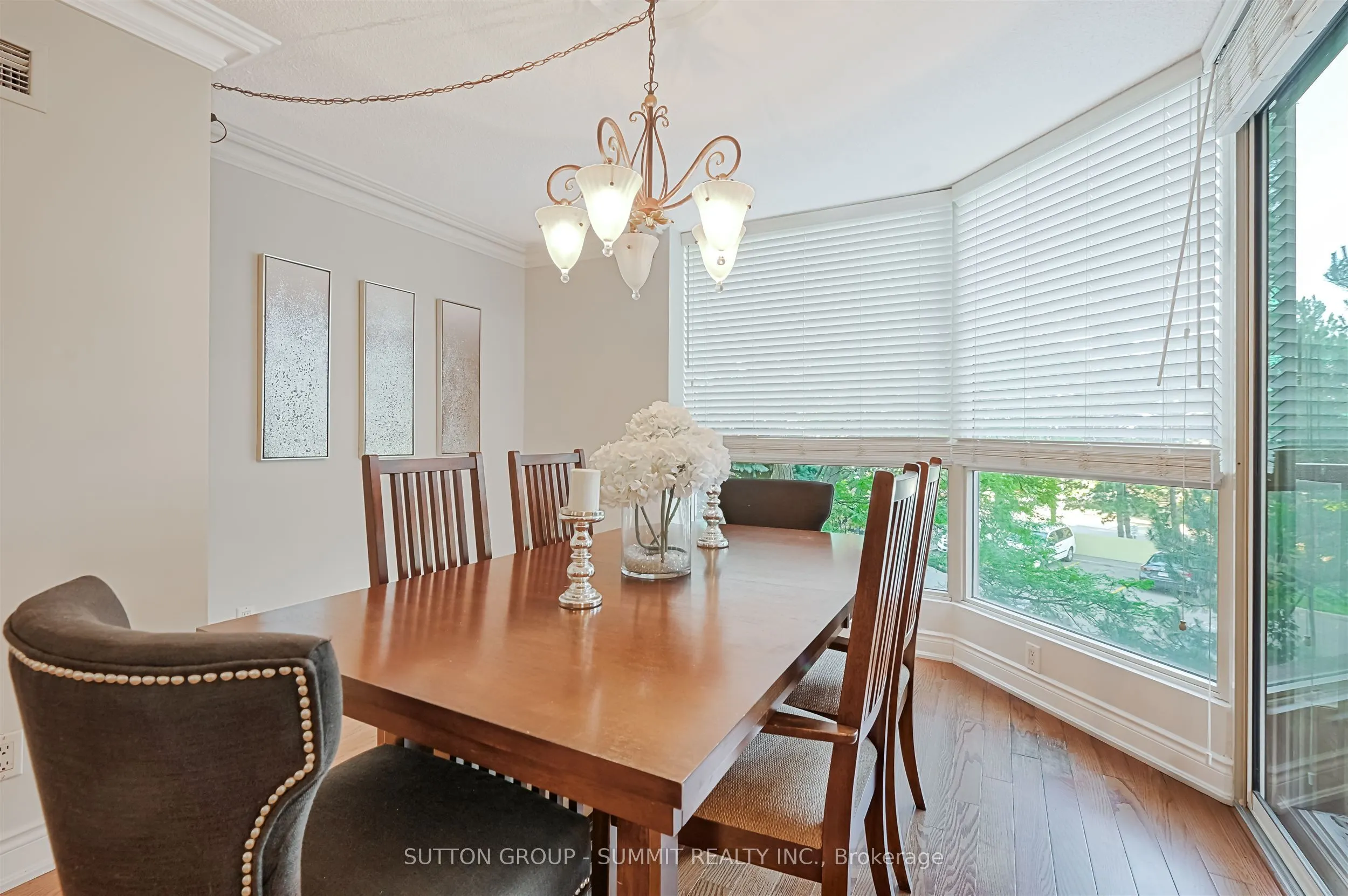 55 Kingsbridge Garden Circle, #209