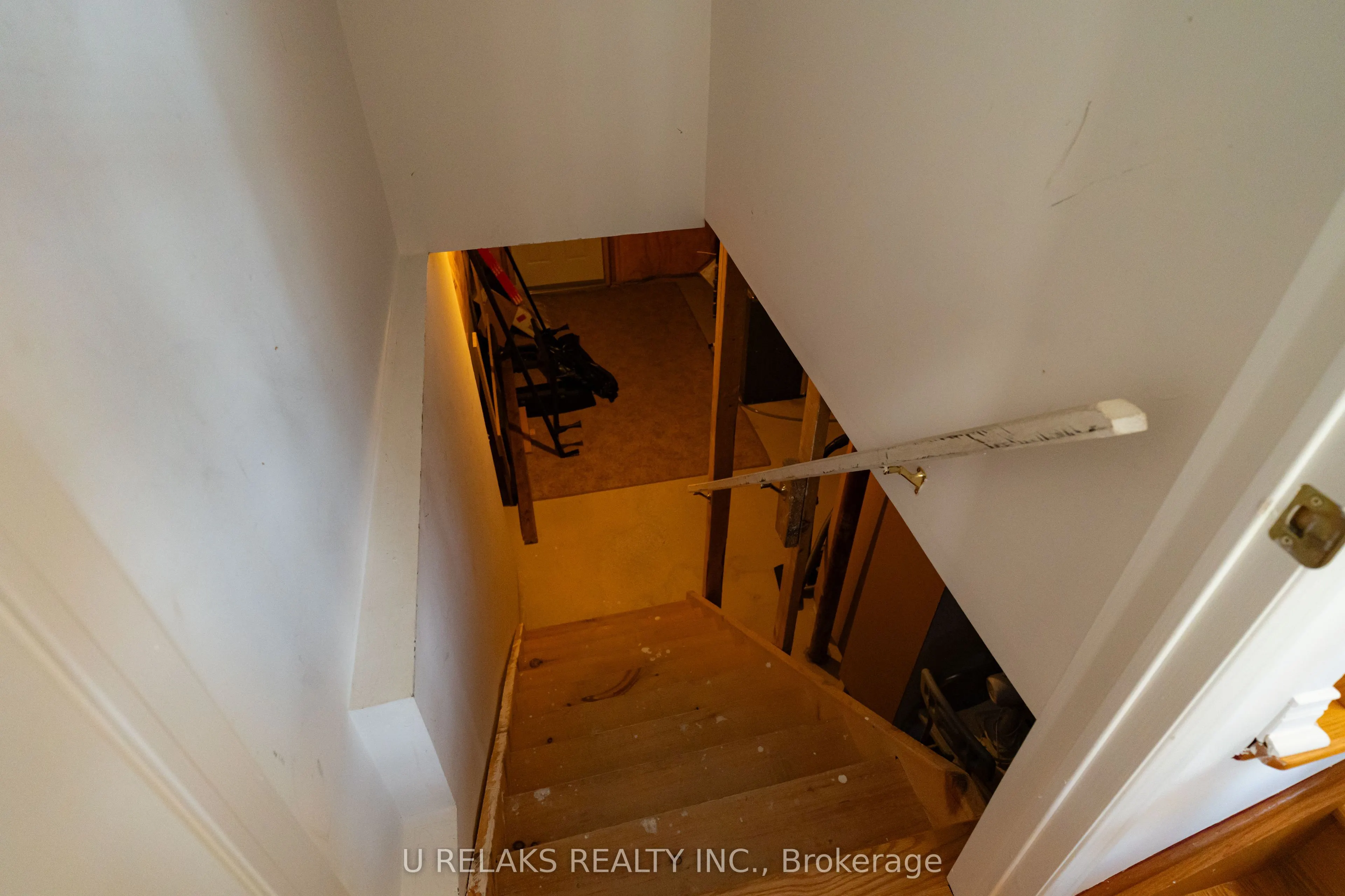 7211 Atwood Lane