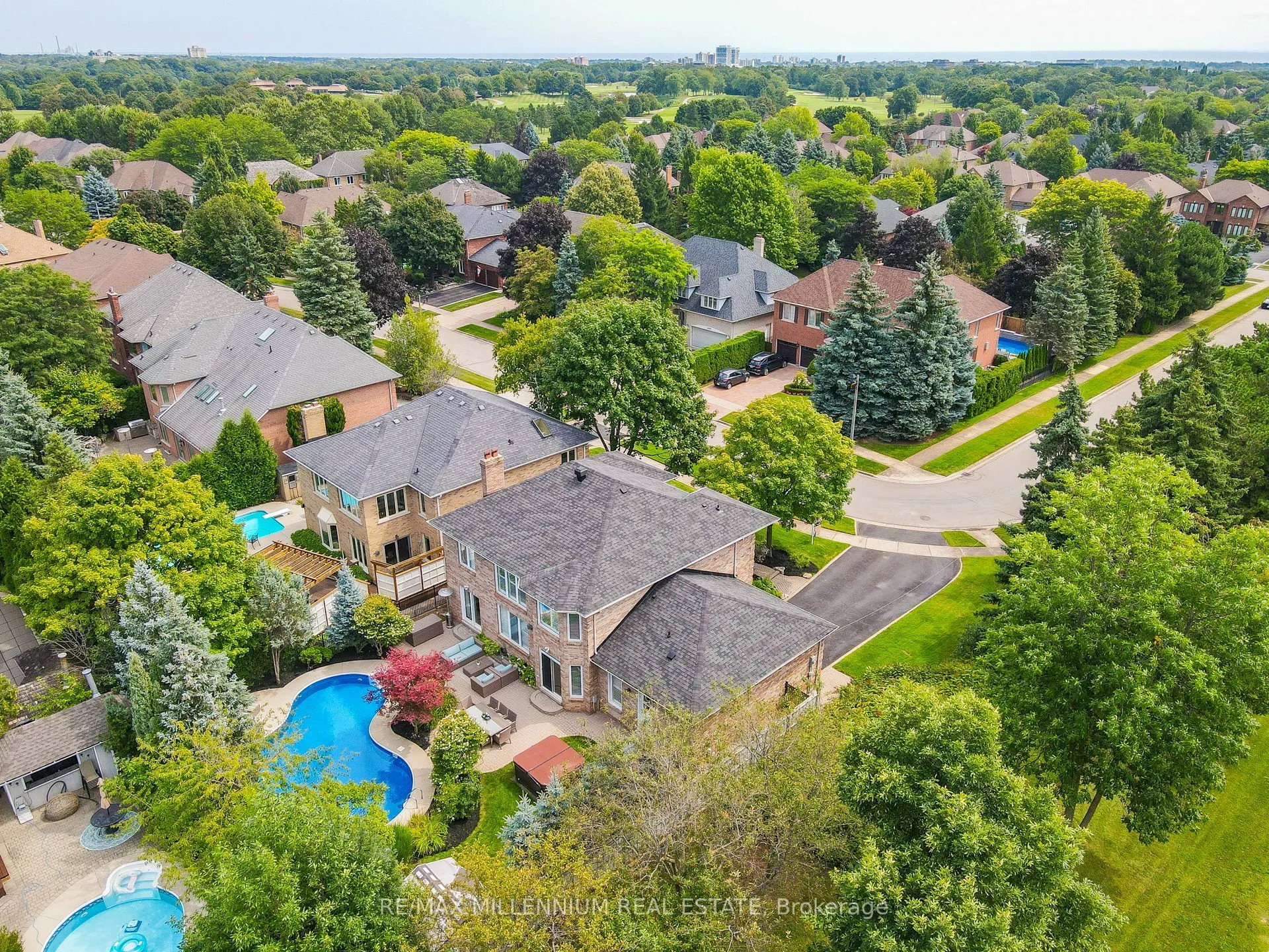1050 Masters Green Drive