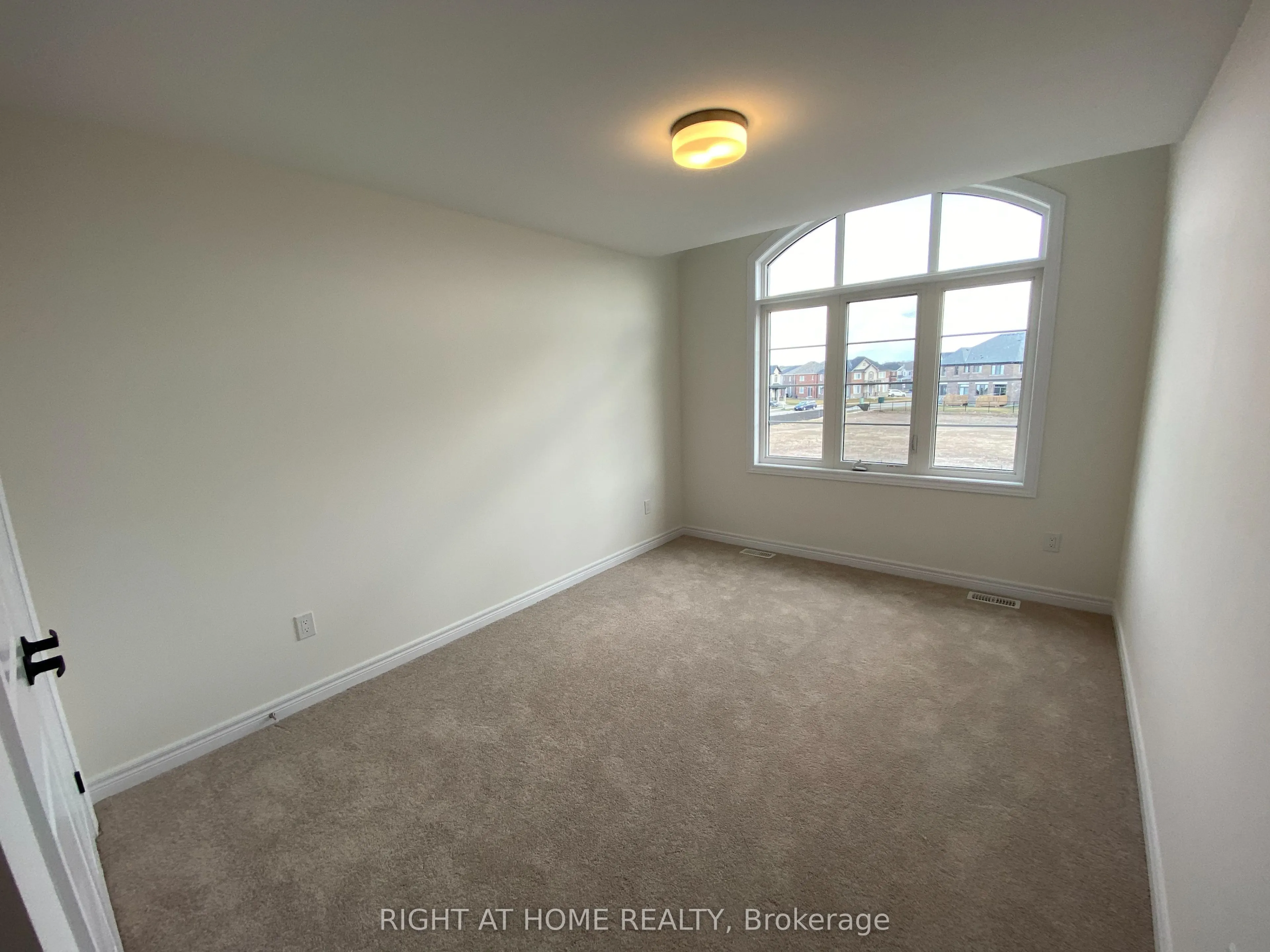 1323 Chee Chee Landing