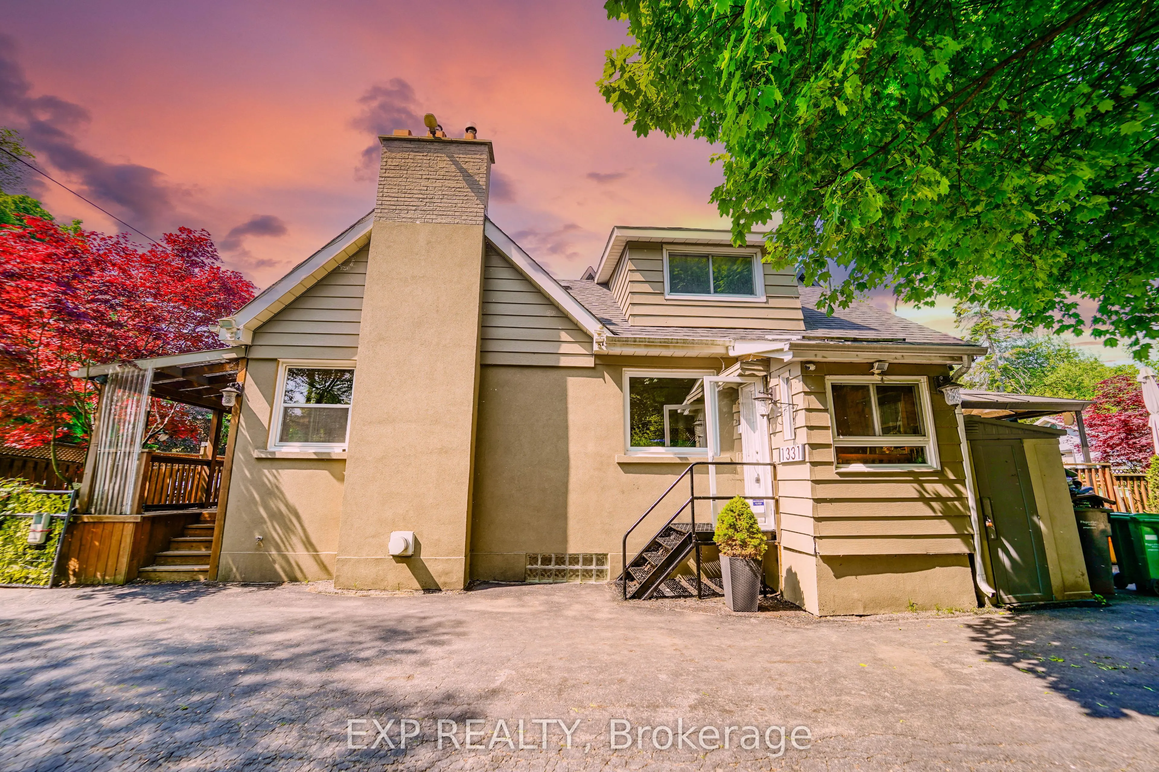 1331 St. James Avenue