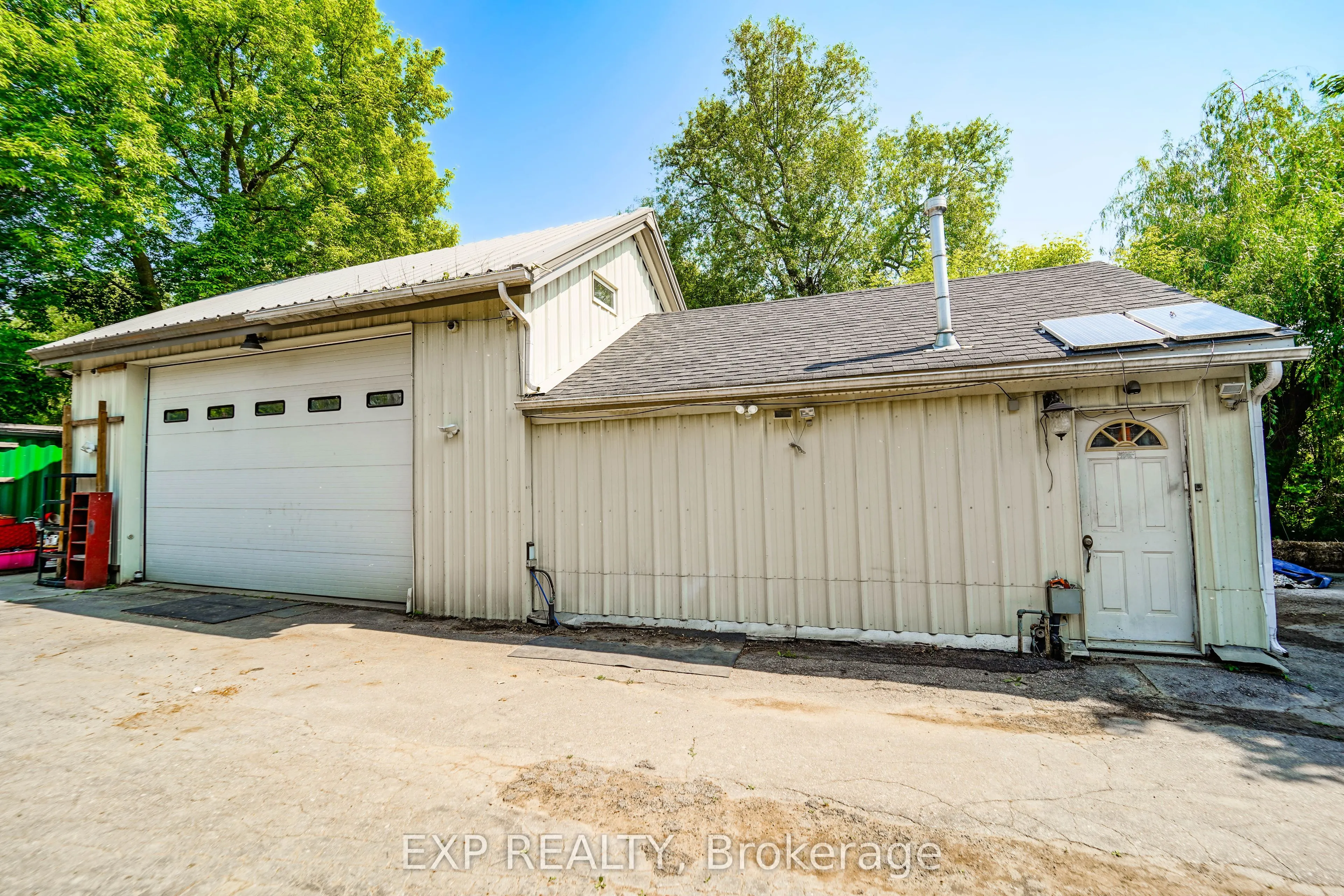 1331 St. James Avenue