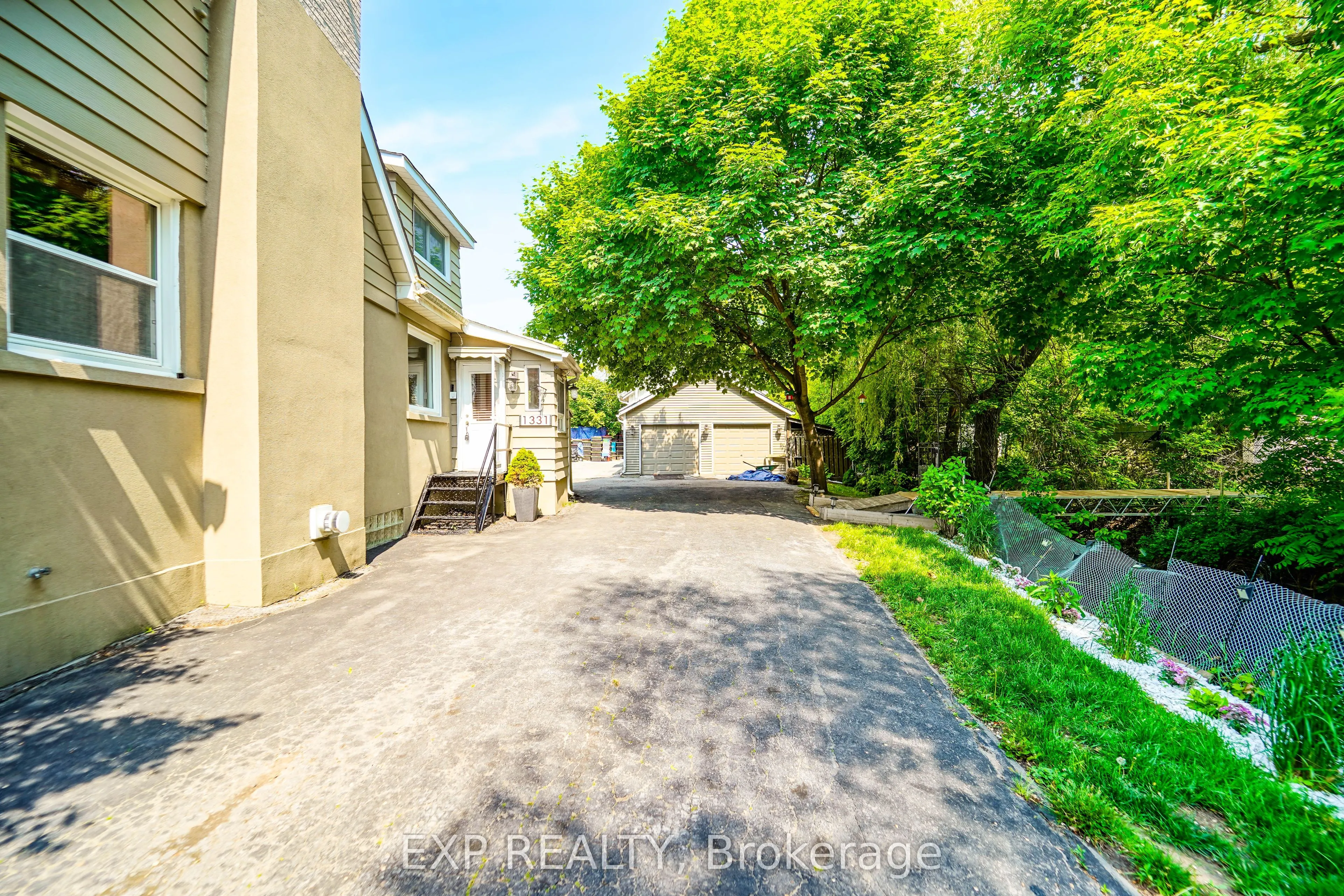 1331 St. James Avenue