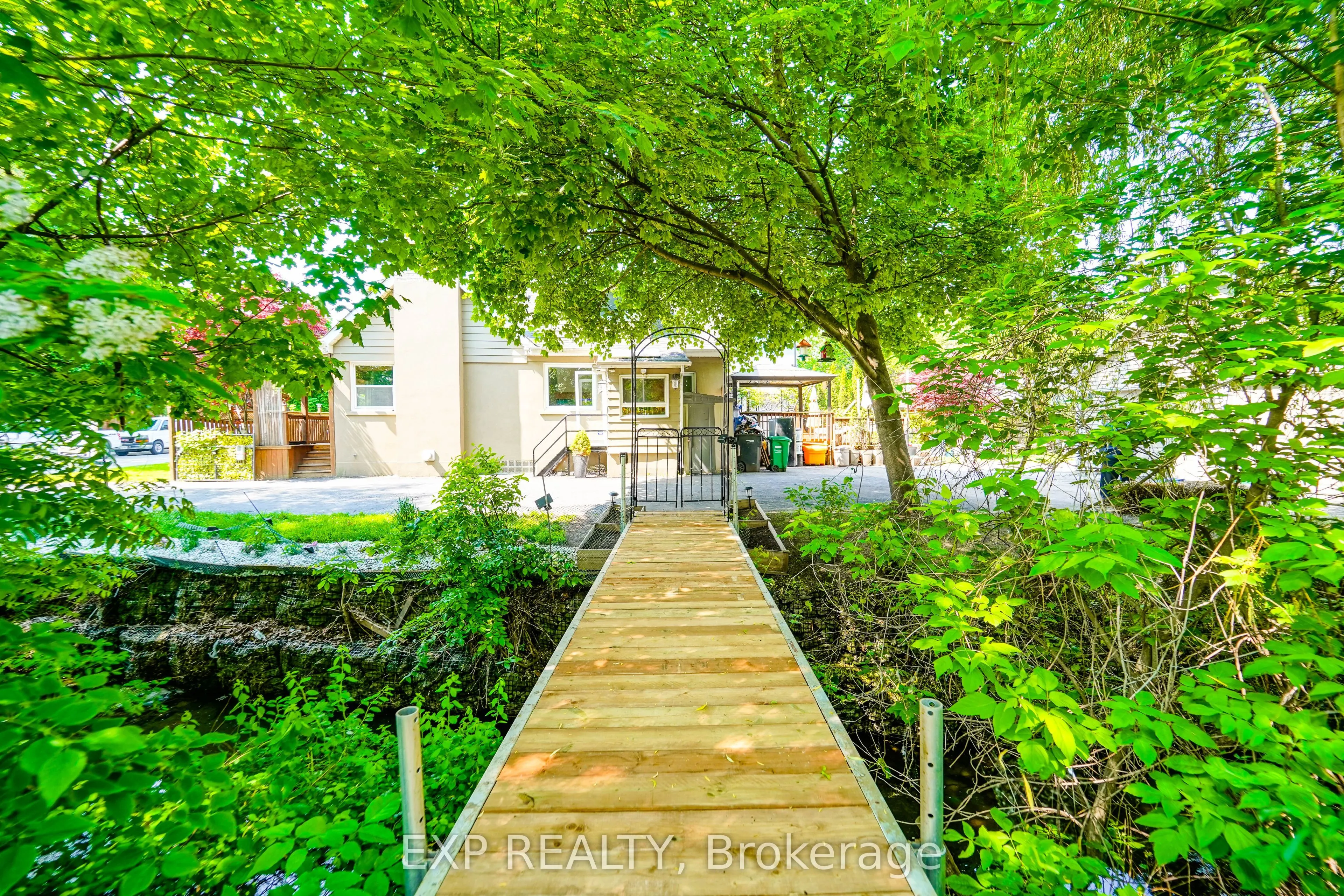 1331 St. James Avenue