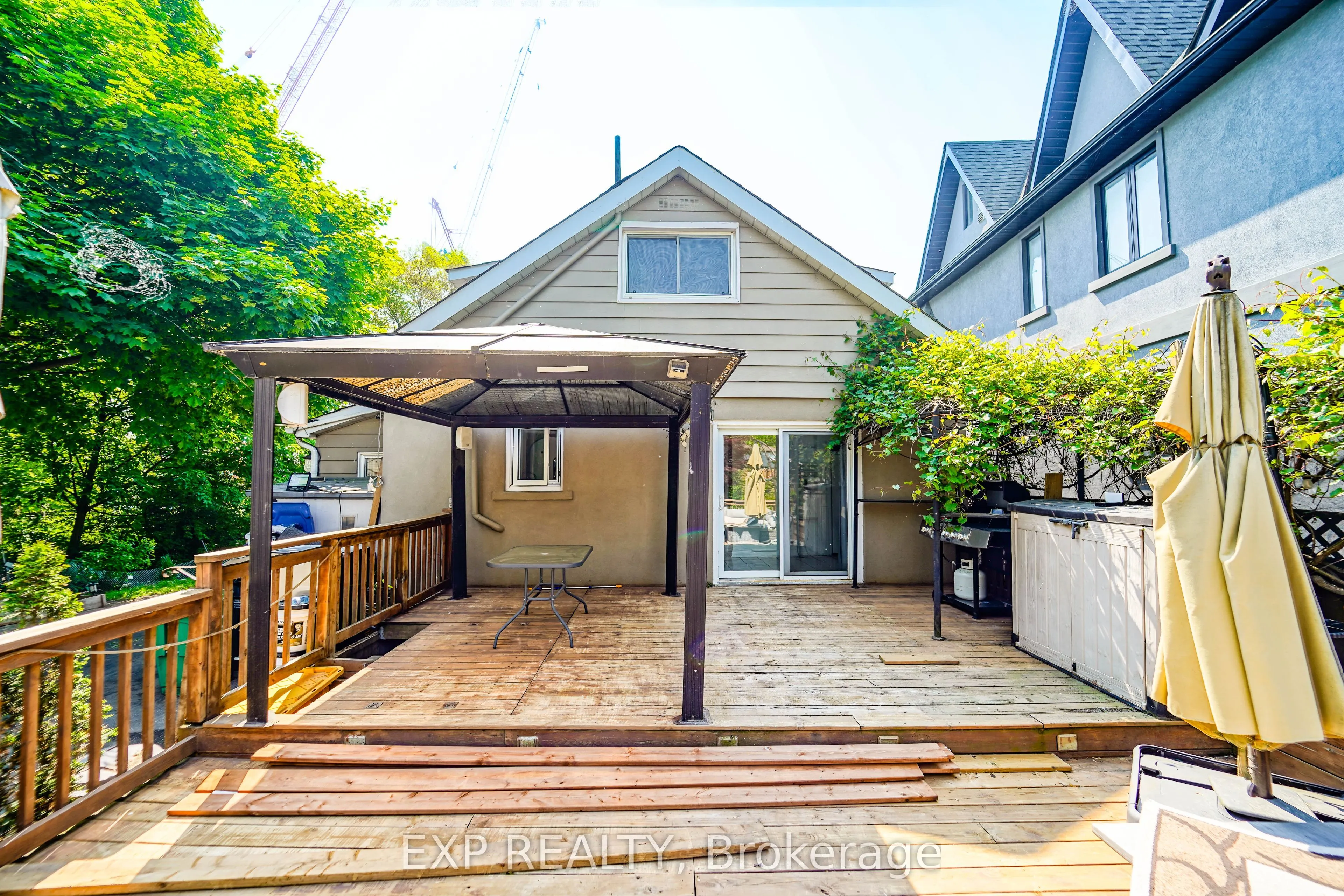 1331 St. James Avenue