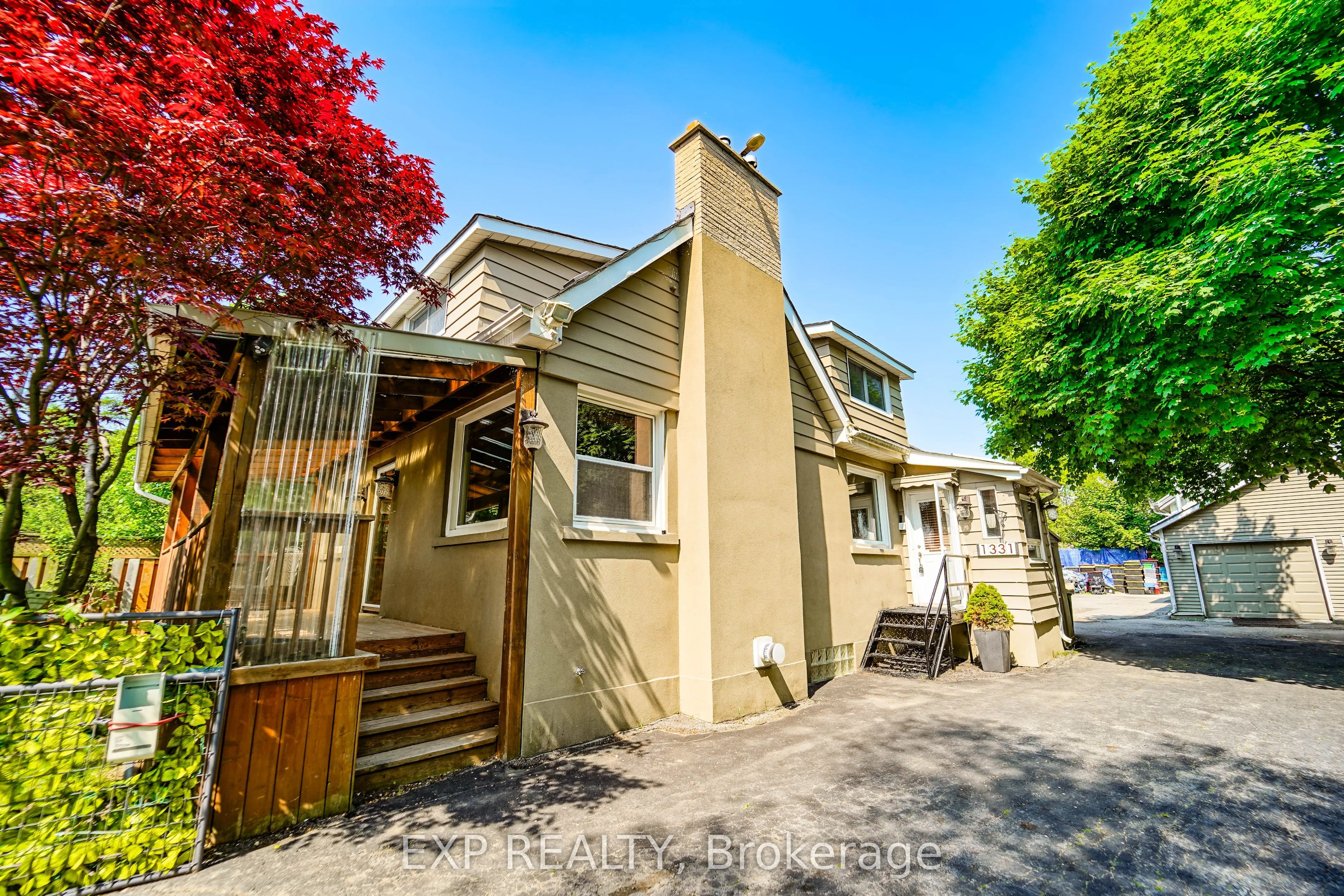 1331 St. James Avenue