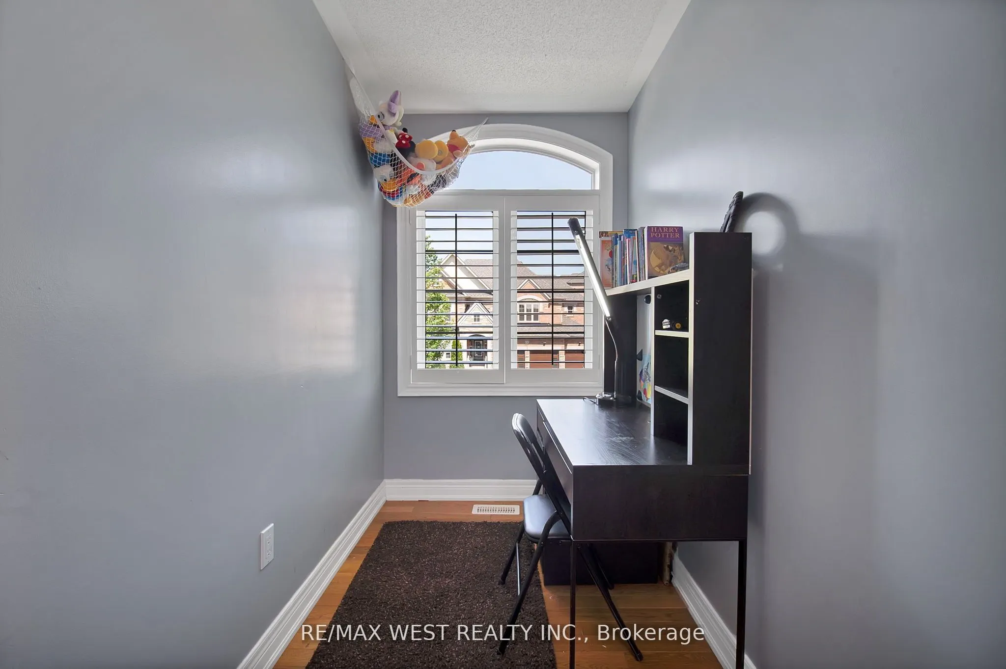 3 Fallowfield Road