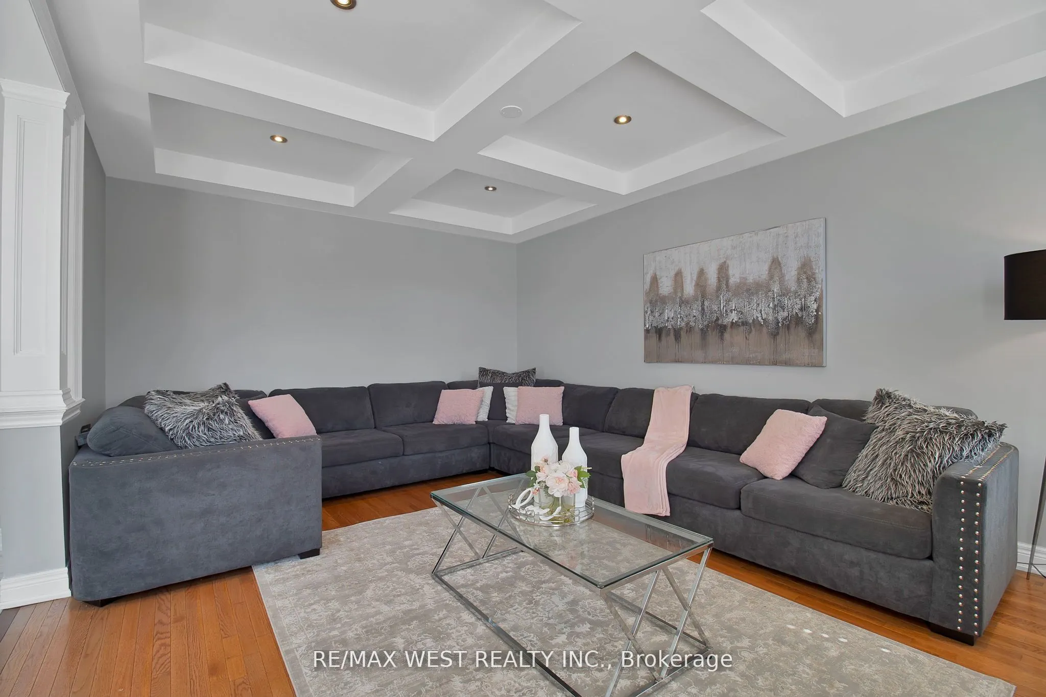 3 Fallowfield Road
