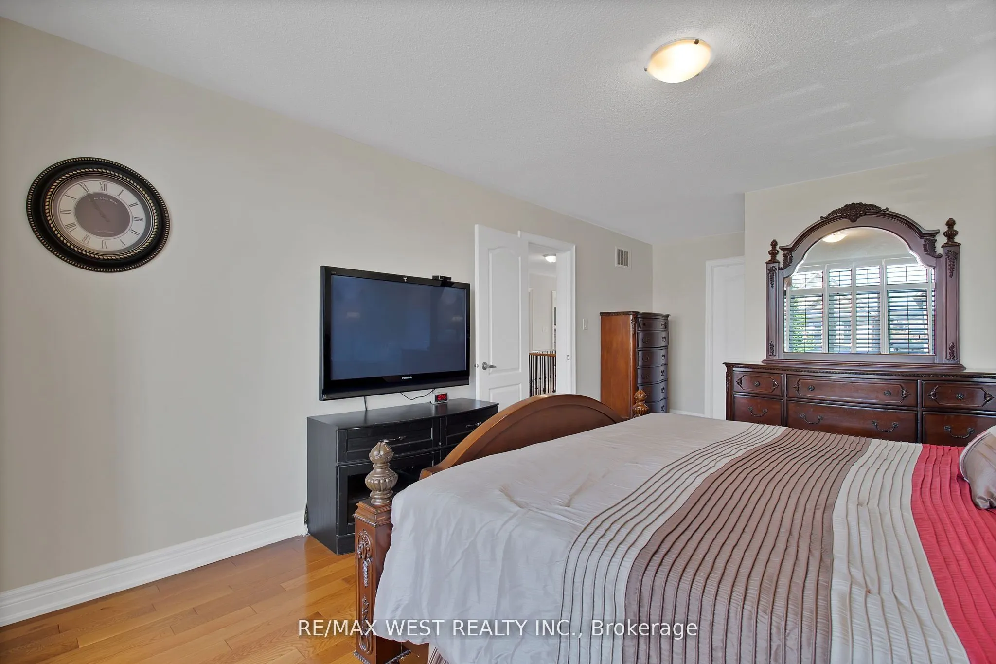 3 Fallowfield Road