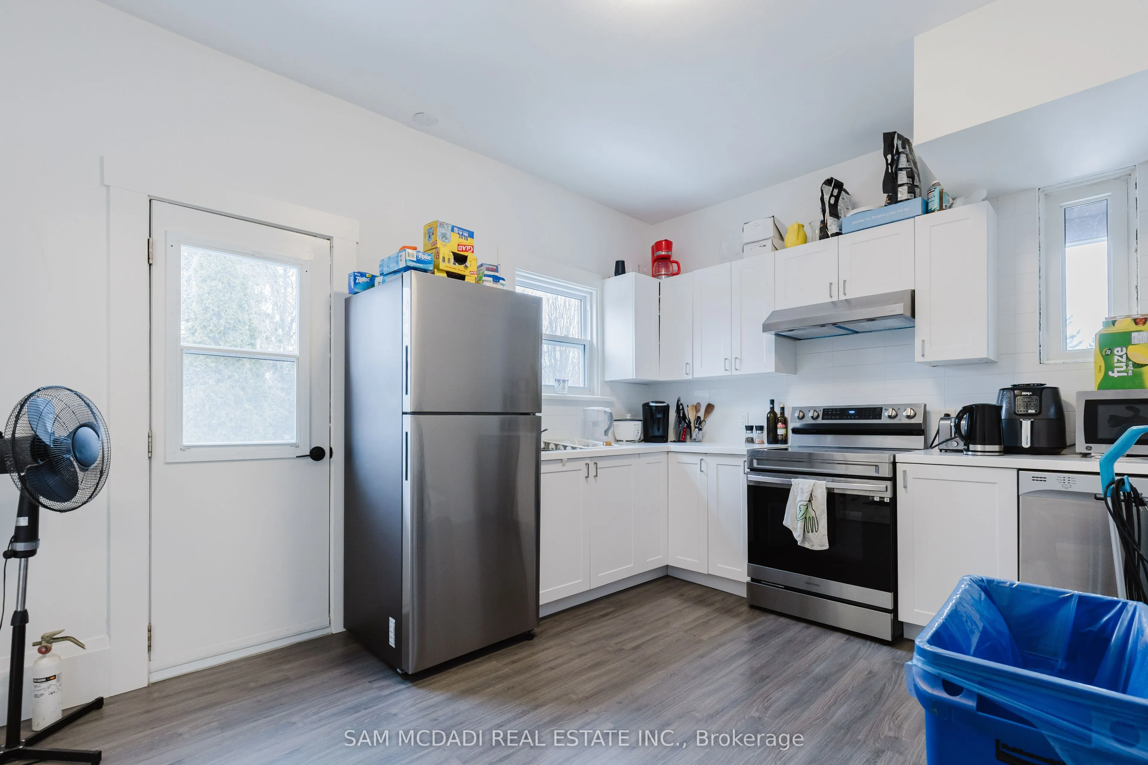 2177 Lakeshore Road