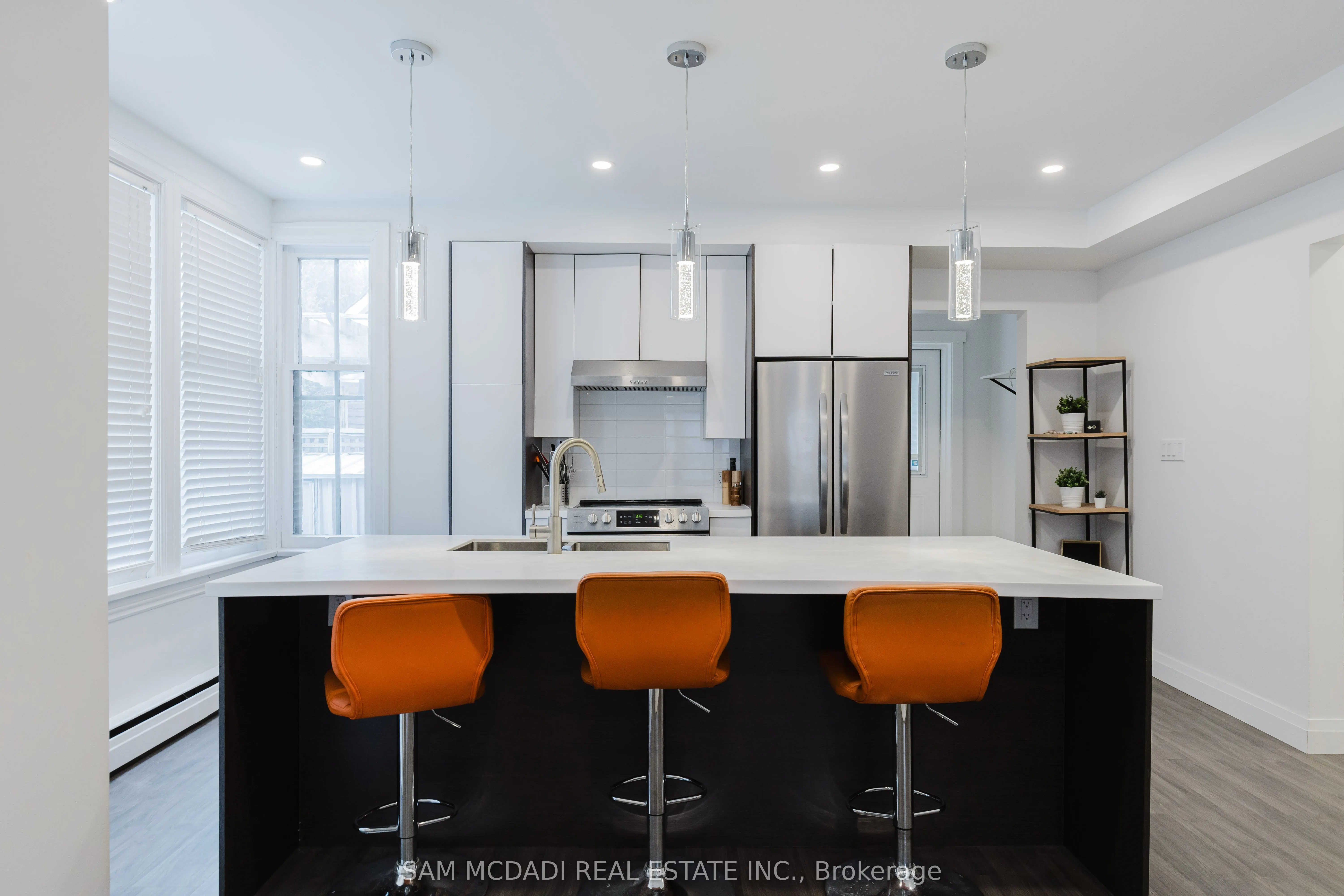 2177 Lakeshore Road