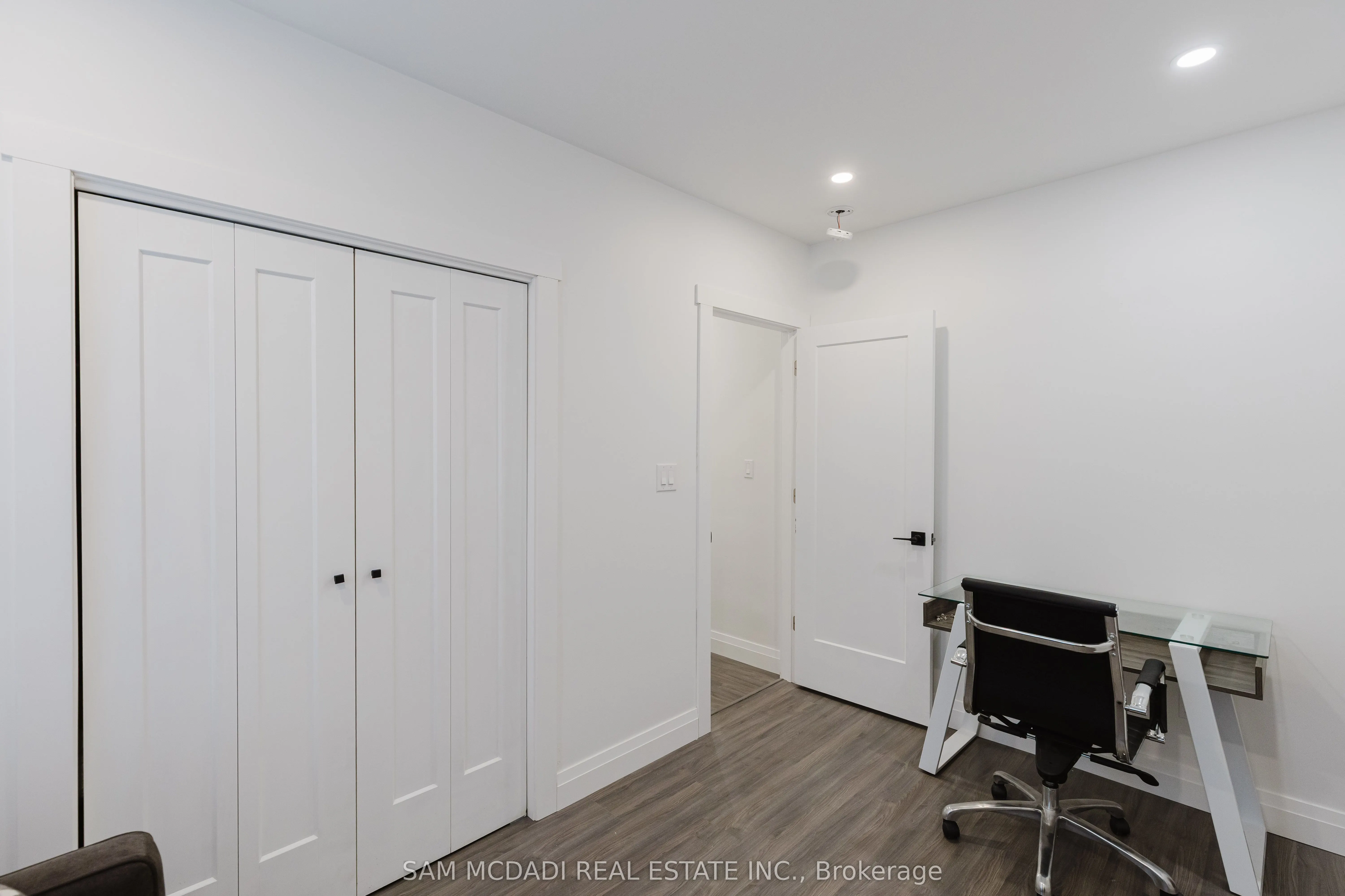 2177 Lakeshore Road