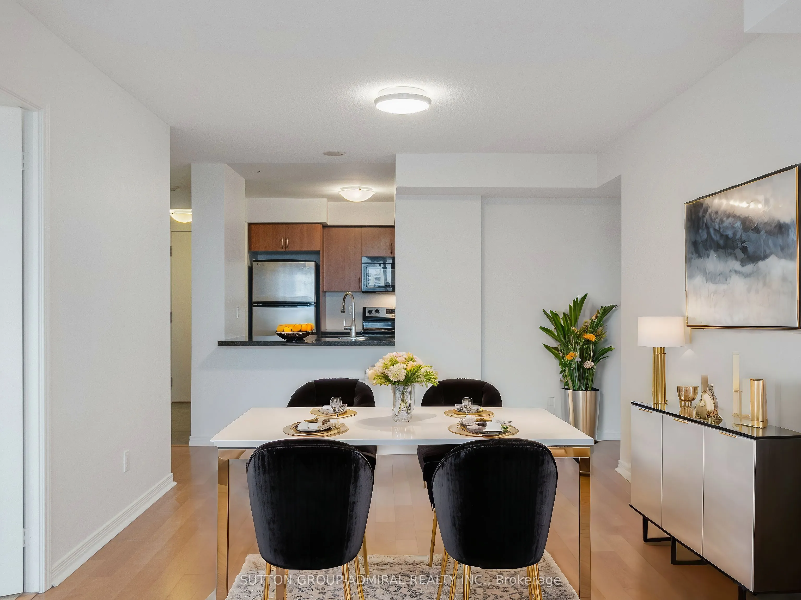 60 Heintzman Street, #1715