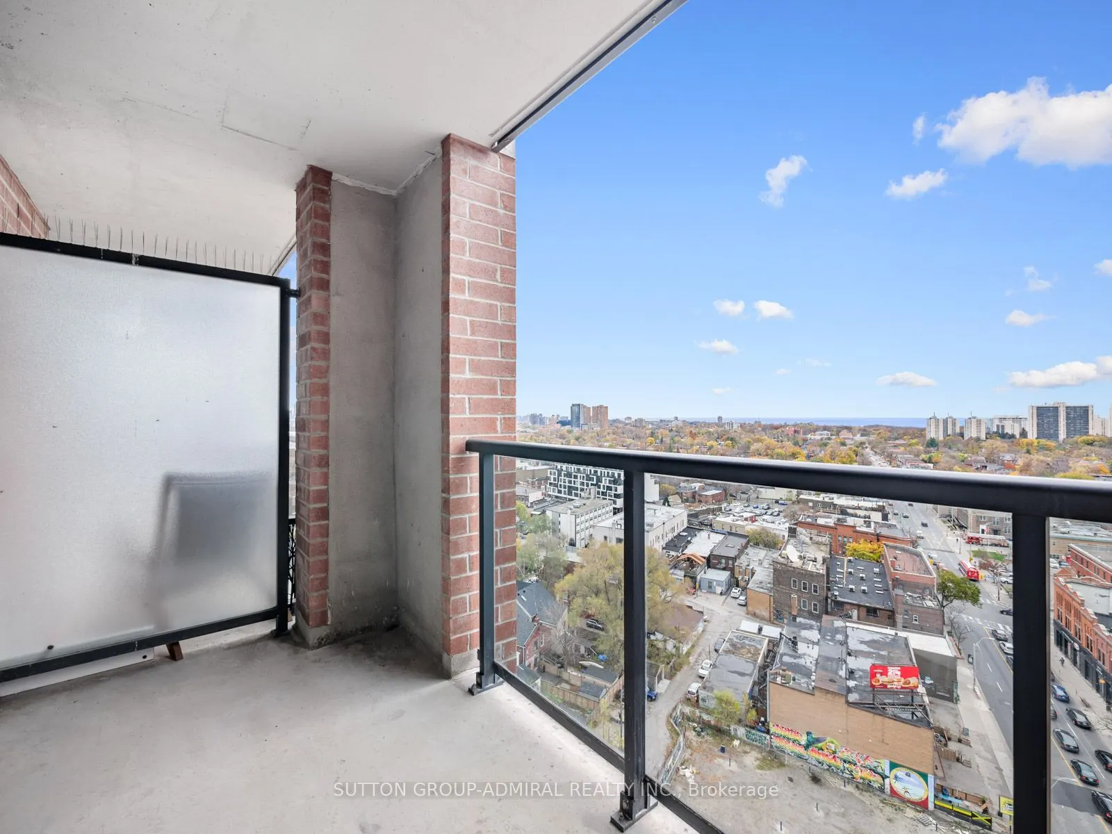 60 Heintzman Street, #1715